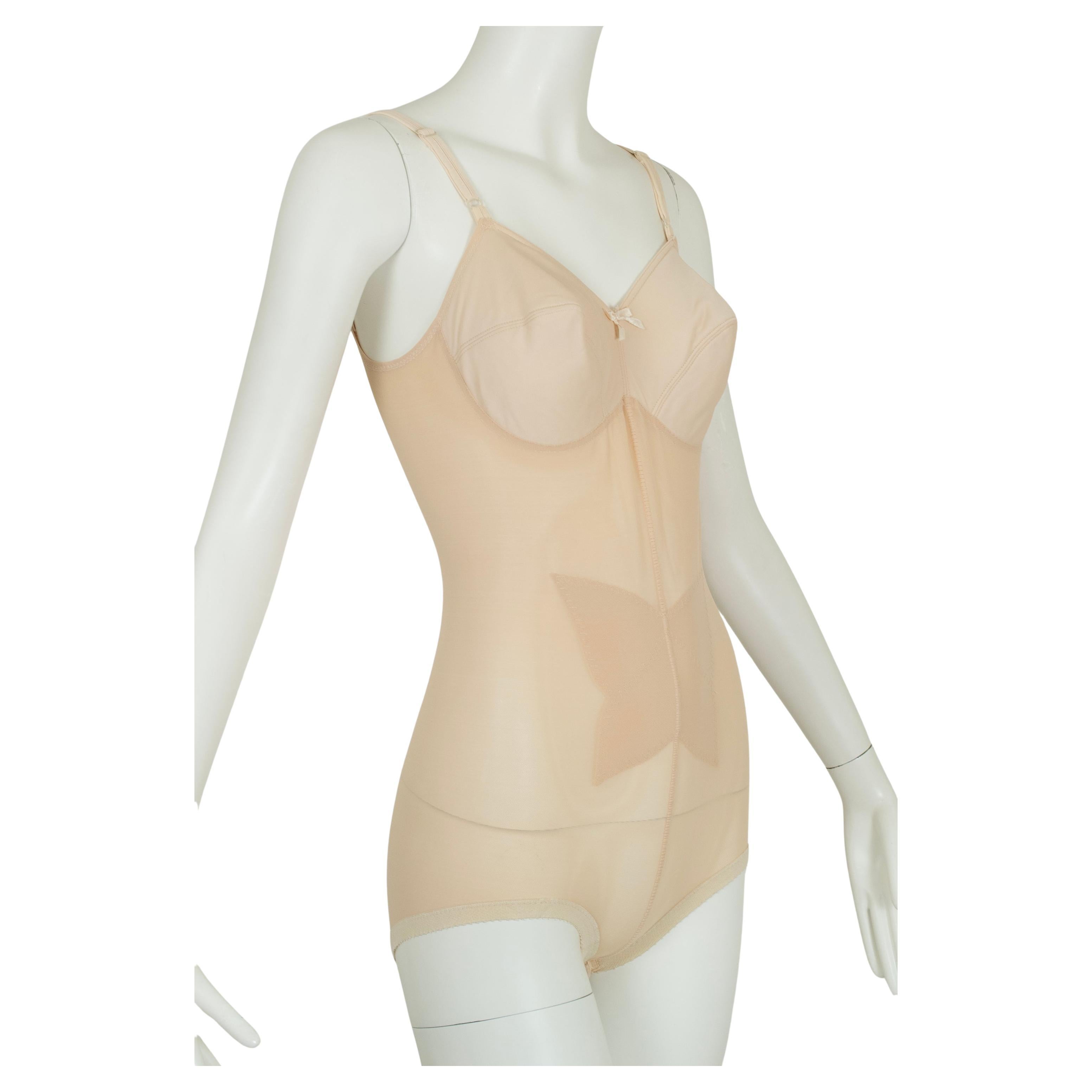 Gaine intégrale souple nude avec soutien-gorge Bullet Cone et contrôle du ventre - 34 C (Petite), 1950s
