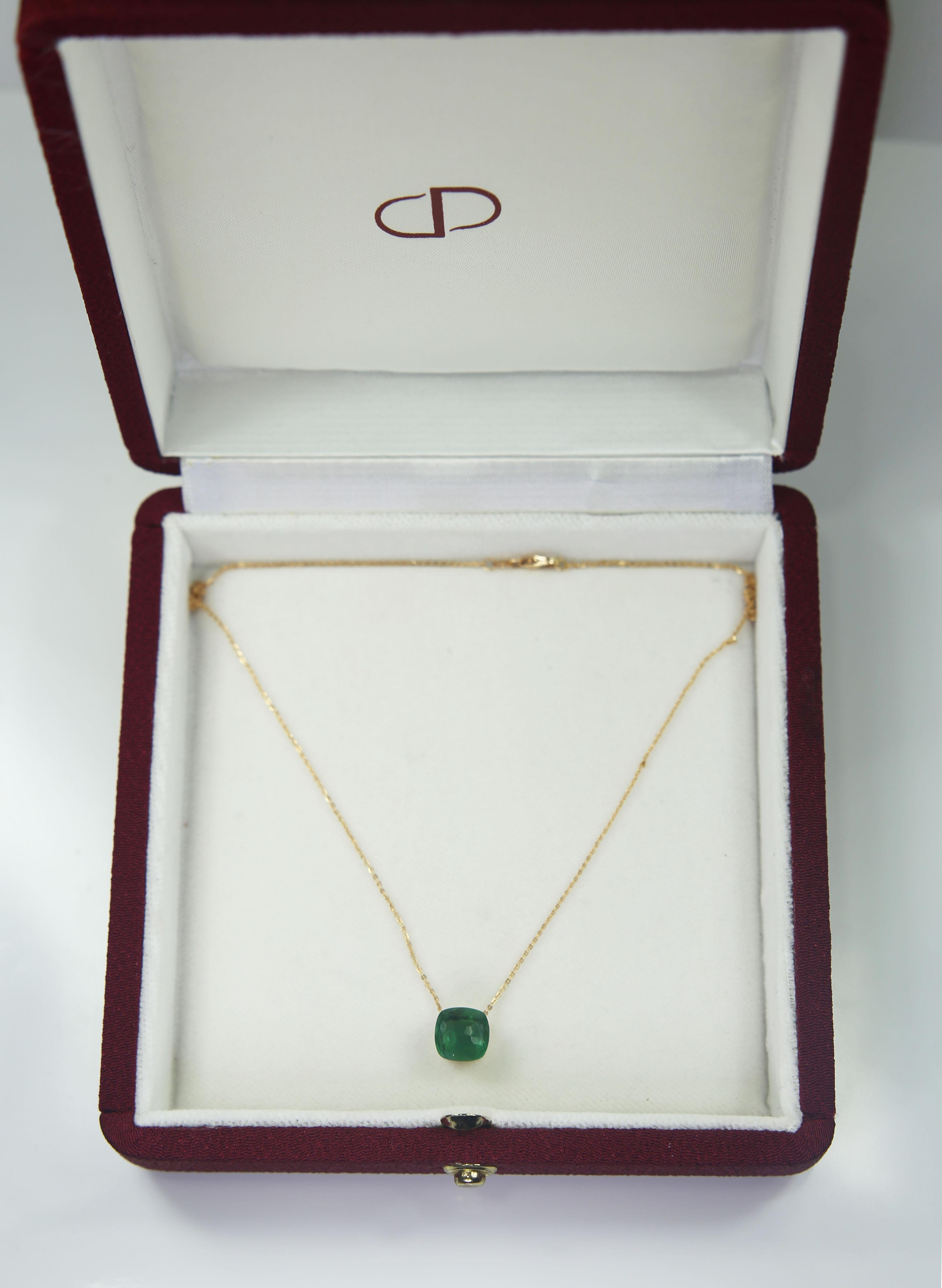 Pendentif multifacettes en or rose 18 carats et quartz vert avec chaîne en vente 1