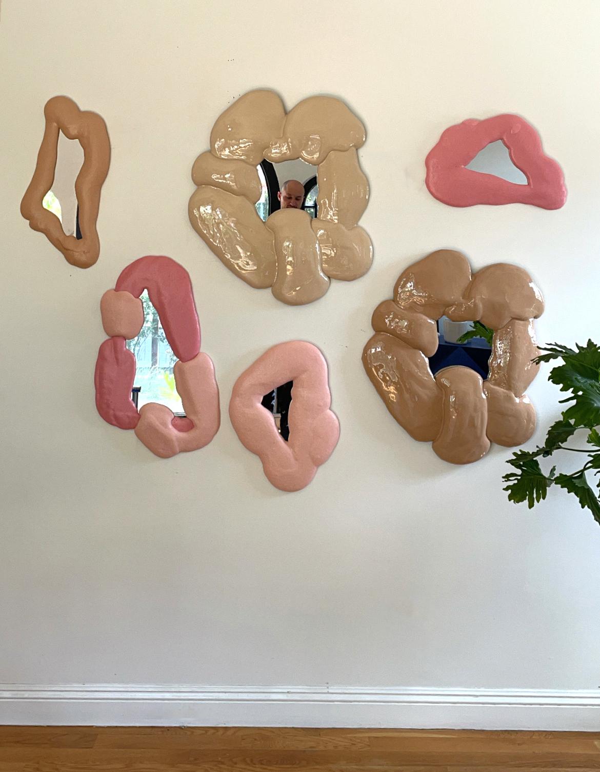 Miroirs Nue, plâtre, résine, 2024 Excellent état - En vente à Topanga, CA