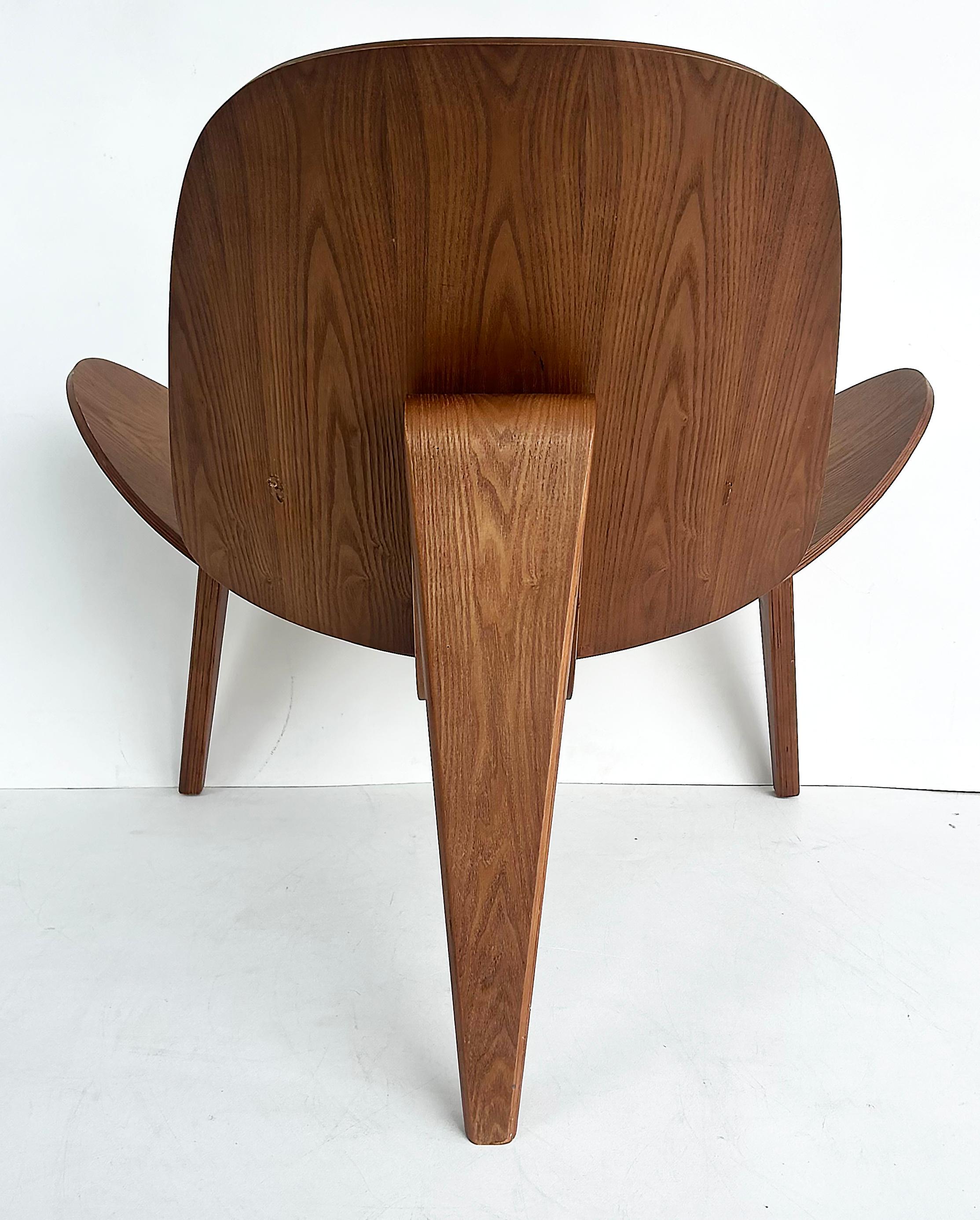 Chaise longue Artemis de Nuevo, structure en noyer américain en vente 1