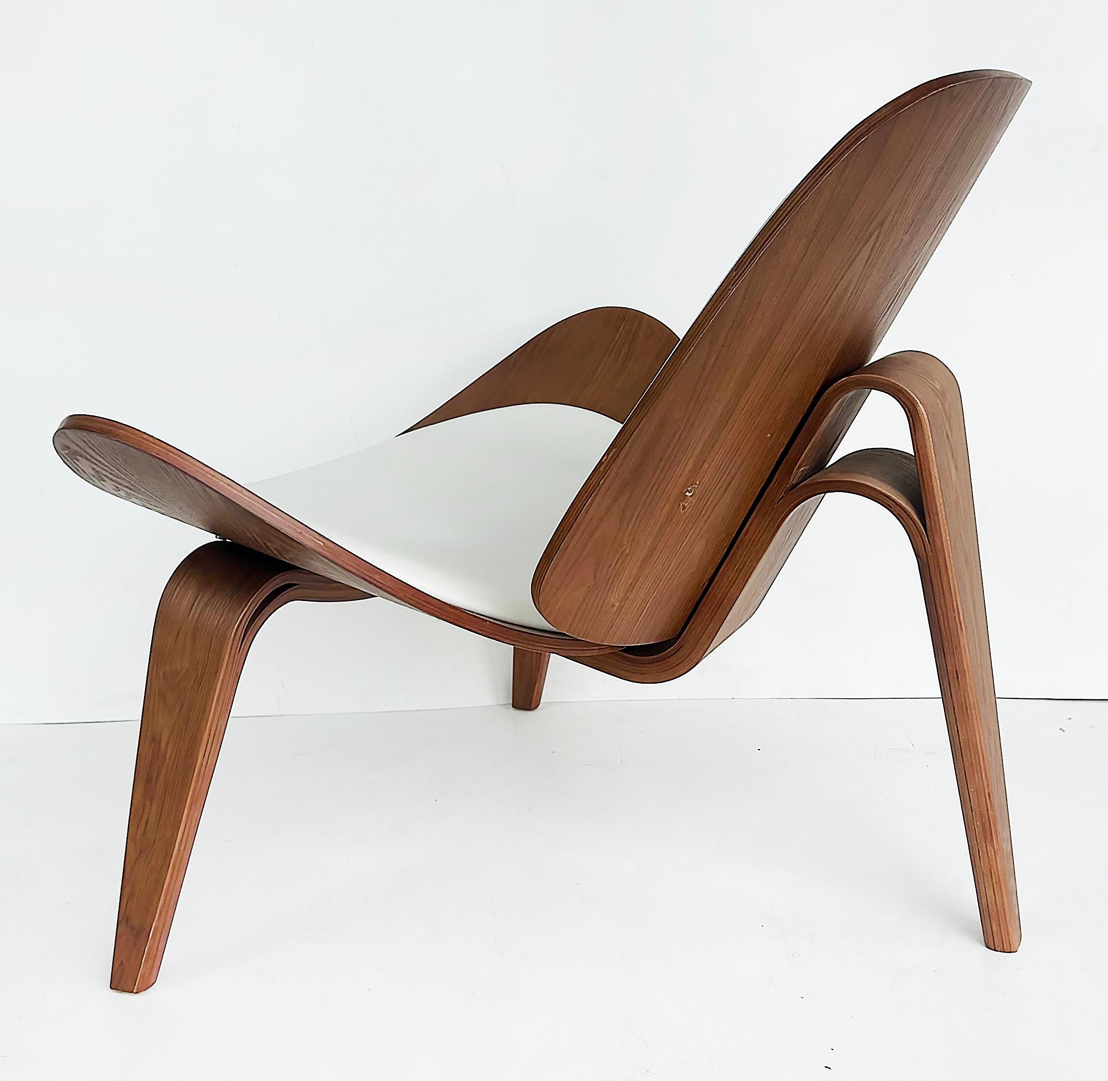 Chaise longue Artemis de Nuevo, structure en noyer américain en vente 2
