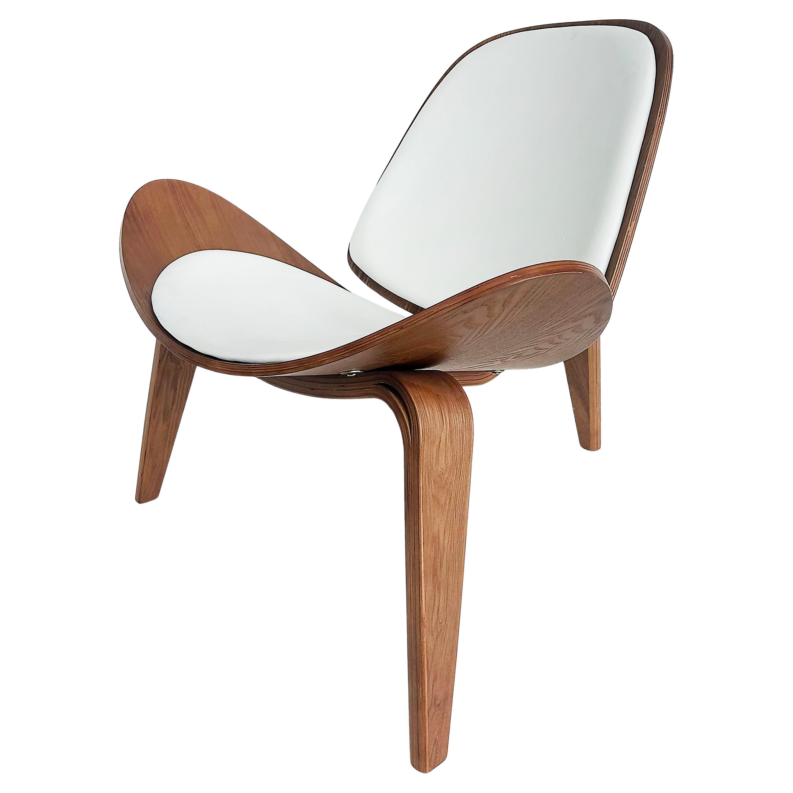 Chaise longue Artemis de Nuevo, structure en noyer américain