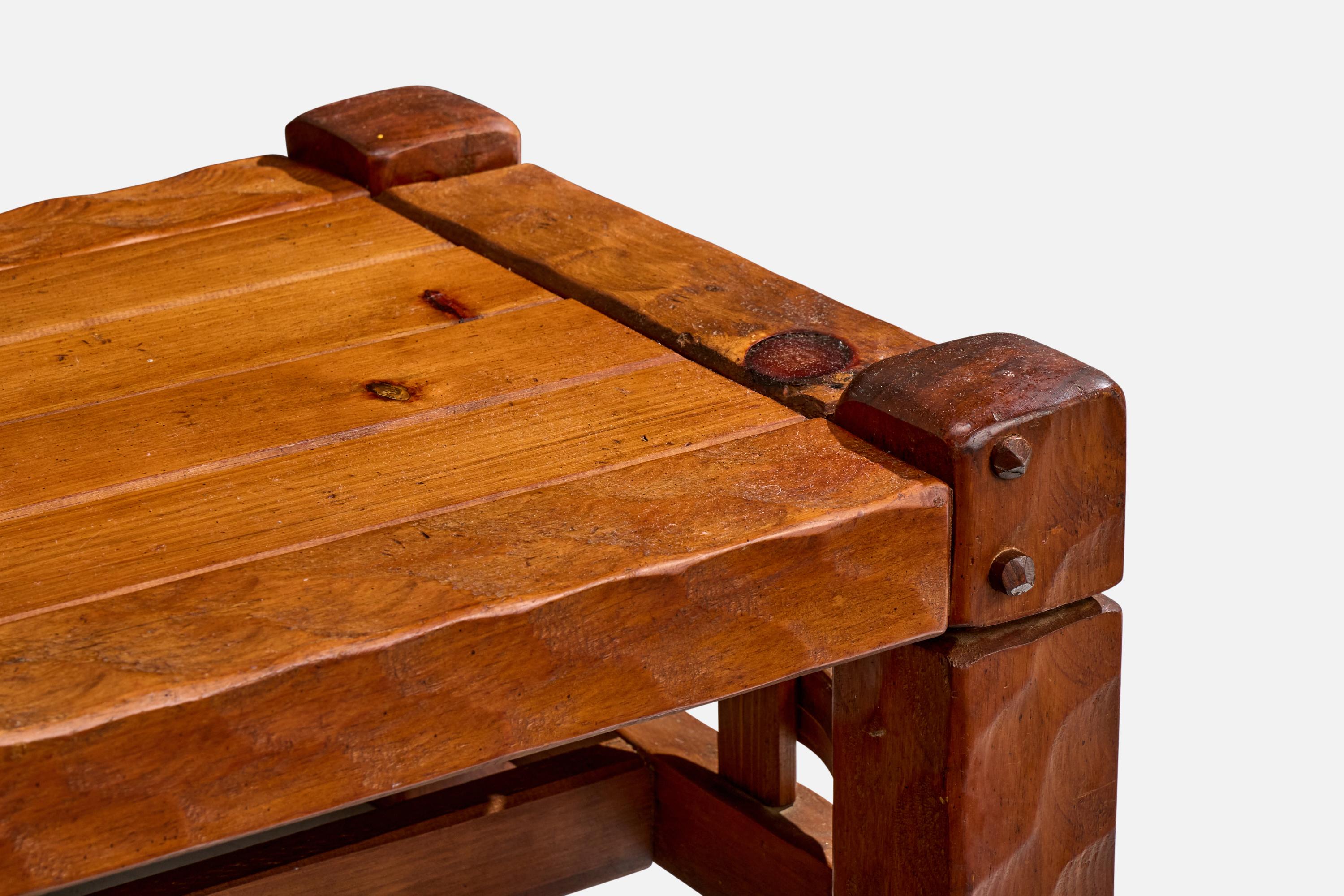 Null Furniture, Coffee Table, Pine, USA, 1970s In Good Condition For Sale In High Point, NC