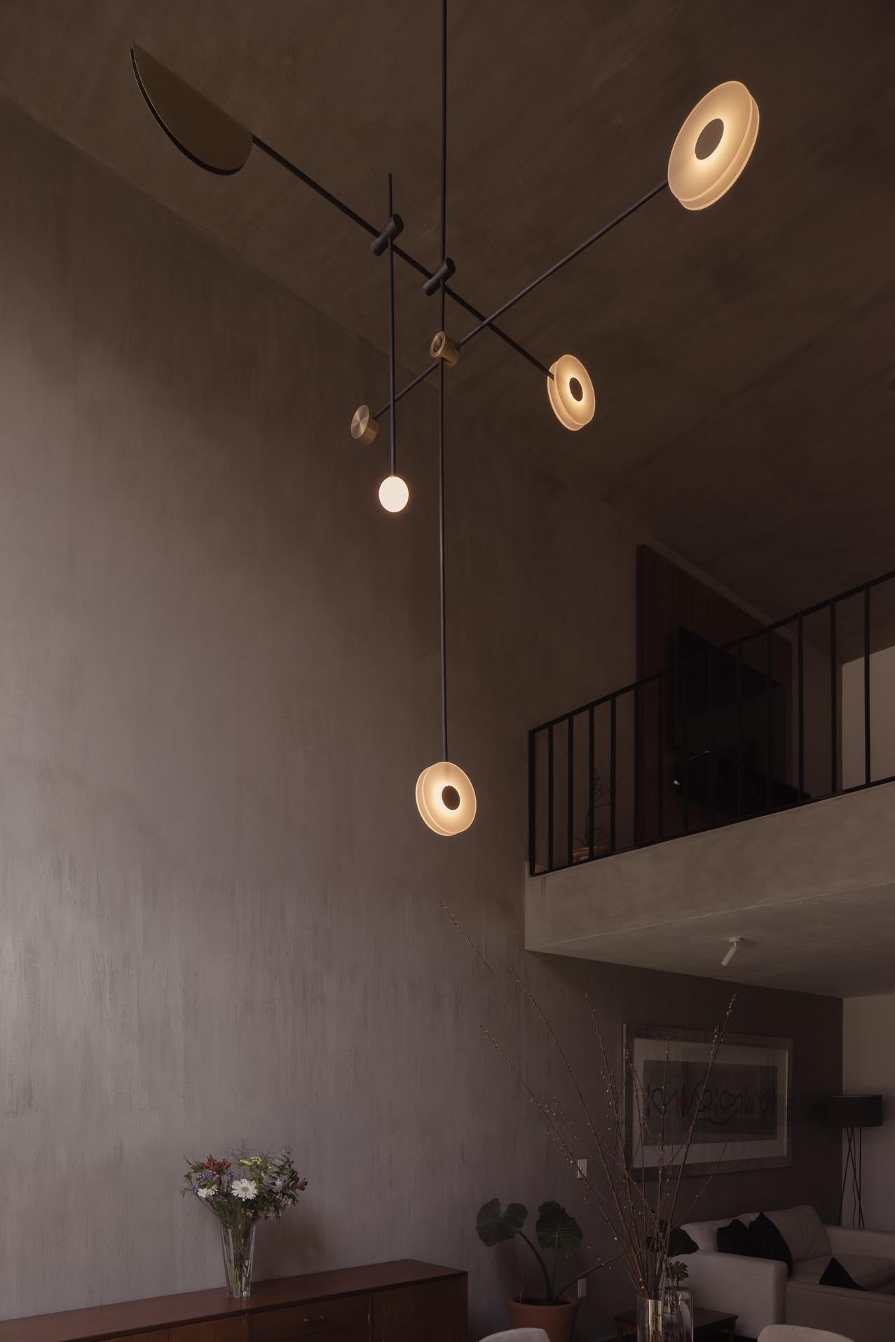 Lampada a sospensione Numa in acciaio e ottone annerito di Numa in vendita 7