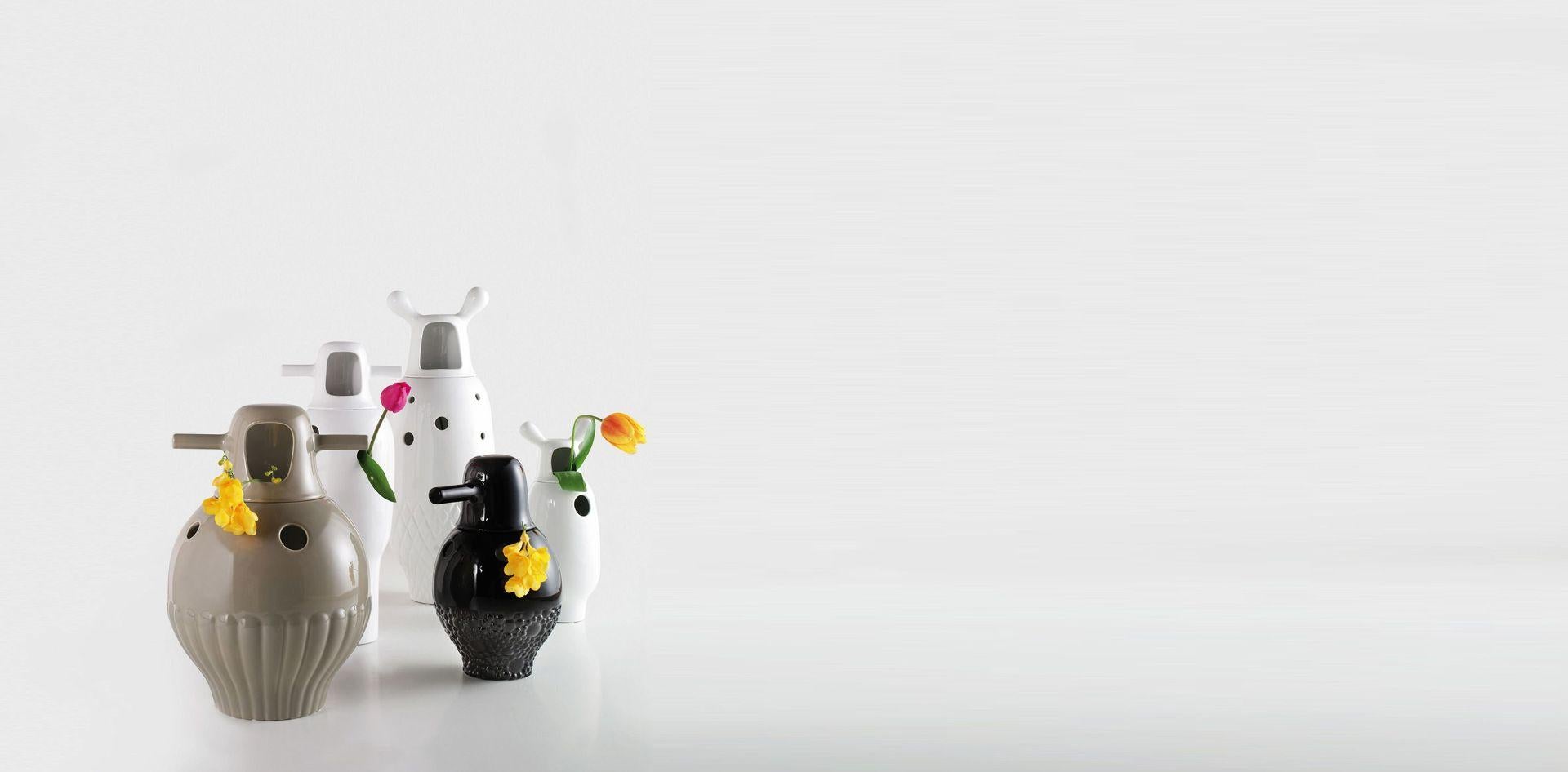 XXI secolo e contemporaneo Vaso Numero 3 Showtime di Jaime Hayon in vendita