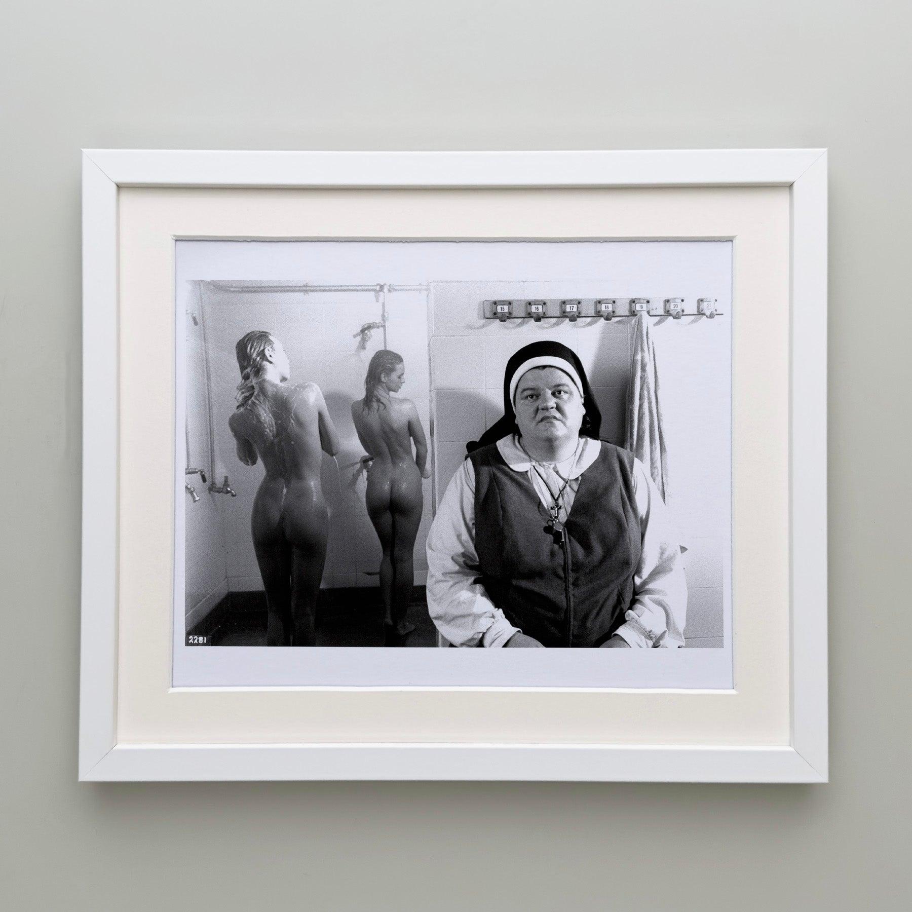 Nuns on the Run 1990 Publicity Film Movie Press Still Framed Excellent état - En vente à Bath, Somerset