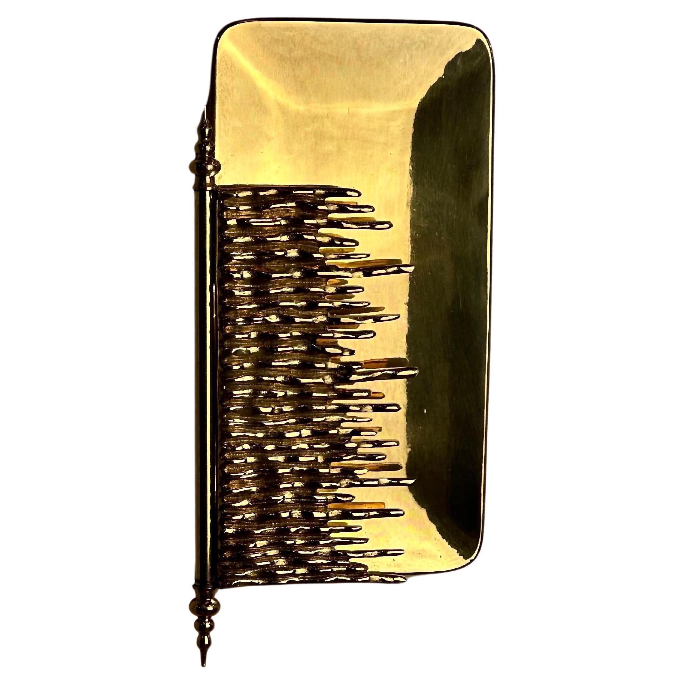 Mid-Century Modern Nuoro Sculptural Brass Casting Wall Sconce For Sale