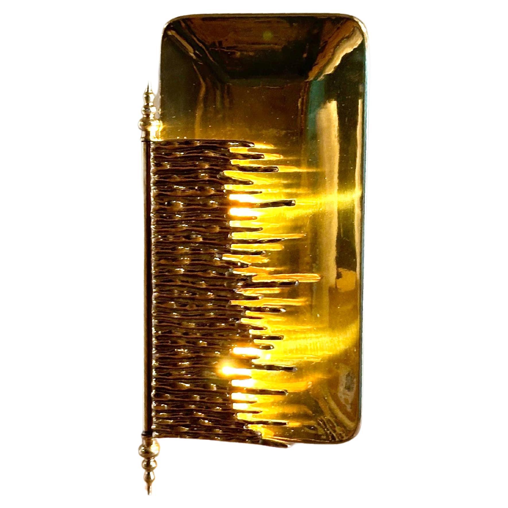 Turkish Nuoro Sculptural Brass Casting Wall Sconce For Sale
