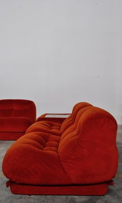 Nuovolone, Modular Sofa & Small Table by Rino Maturi for Mimo Leone & L, 1970s