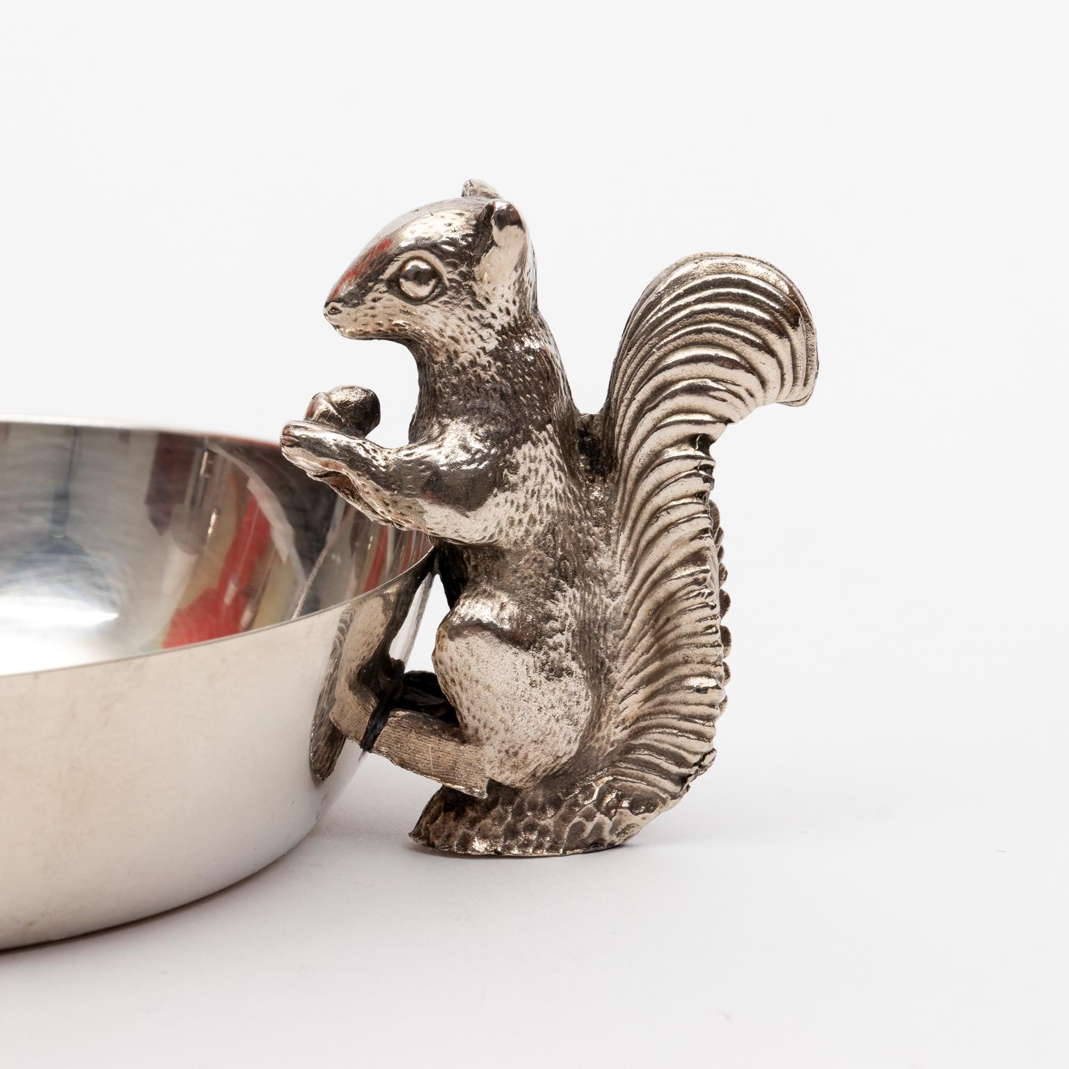 Nut Dish In Good Condition In Stamford, CT