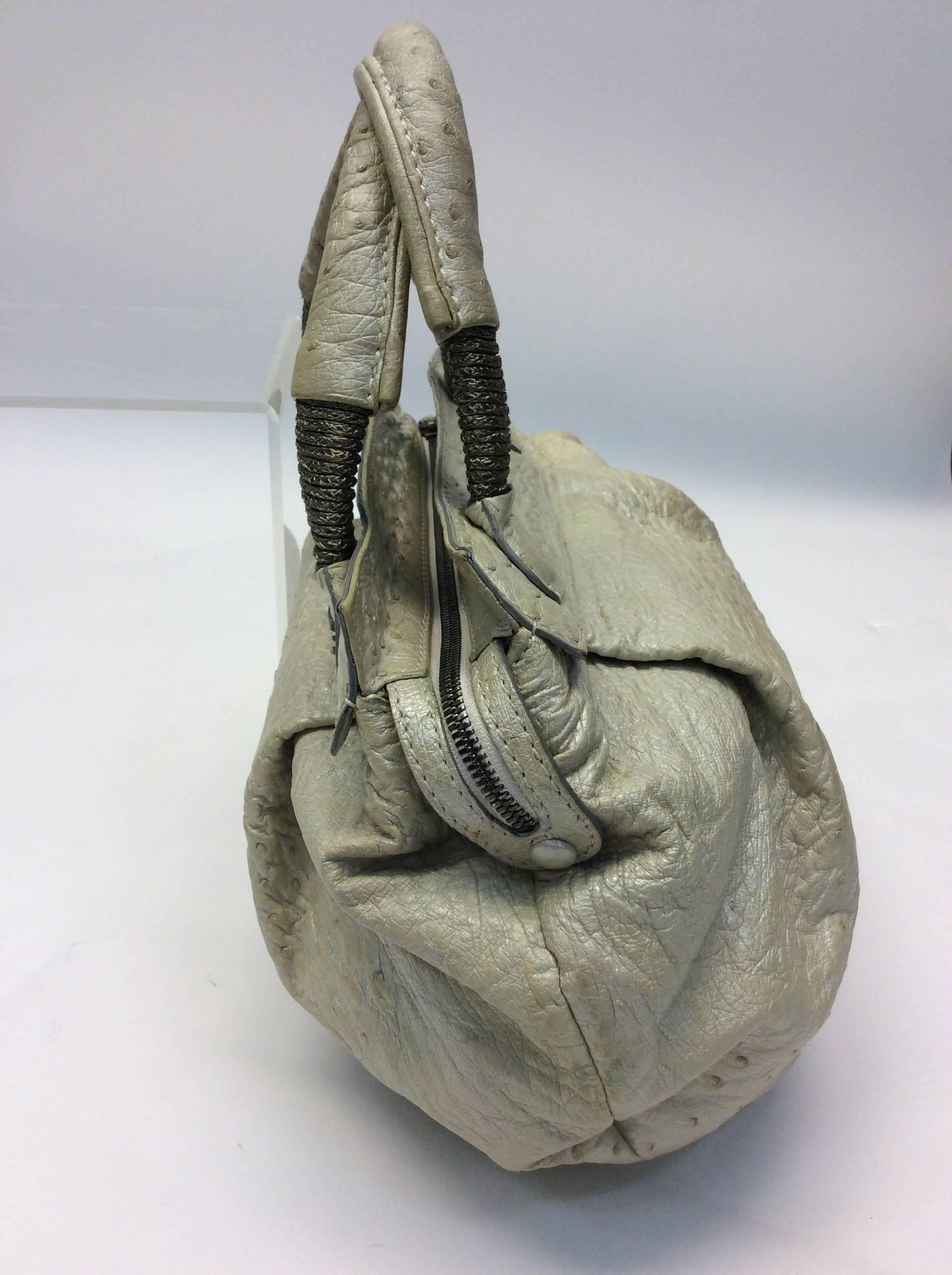 Nuti Cream Ostrich Handbag In Good Condition For Sale In Narberth, PA