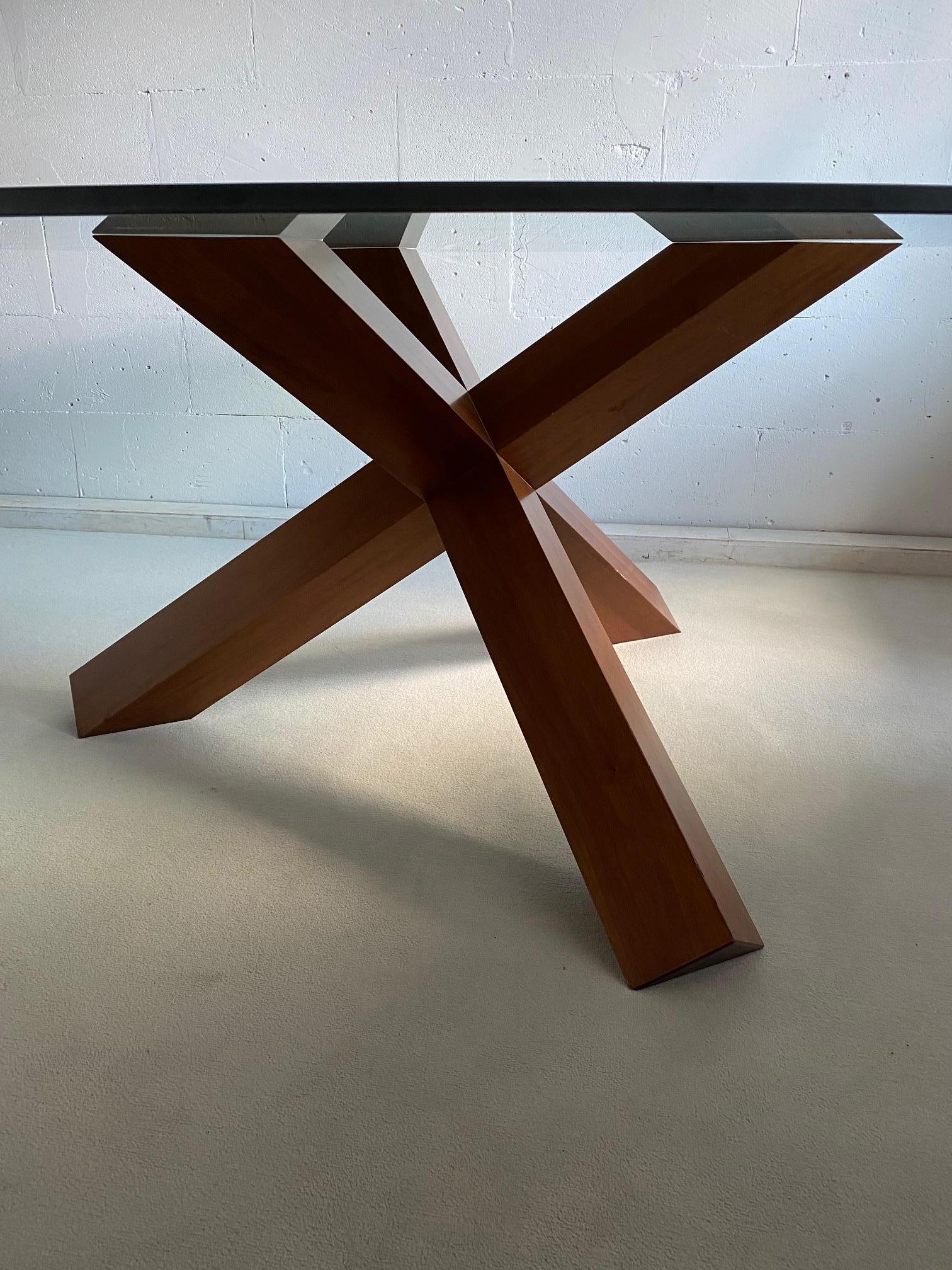 Table de salle à manger en bois de noyer et verre La Rotonda de Mario Bellini pour Cassina en vente 4