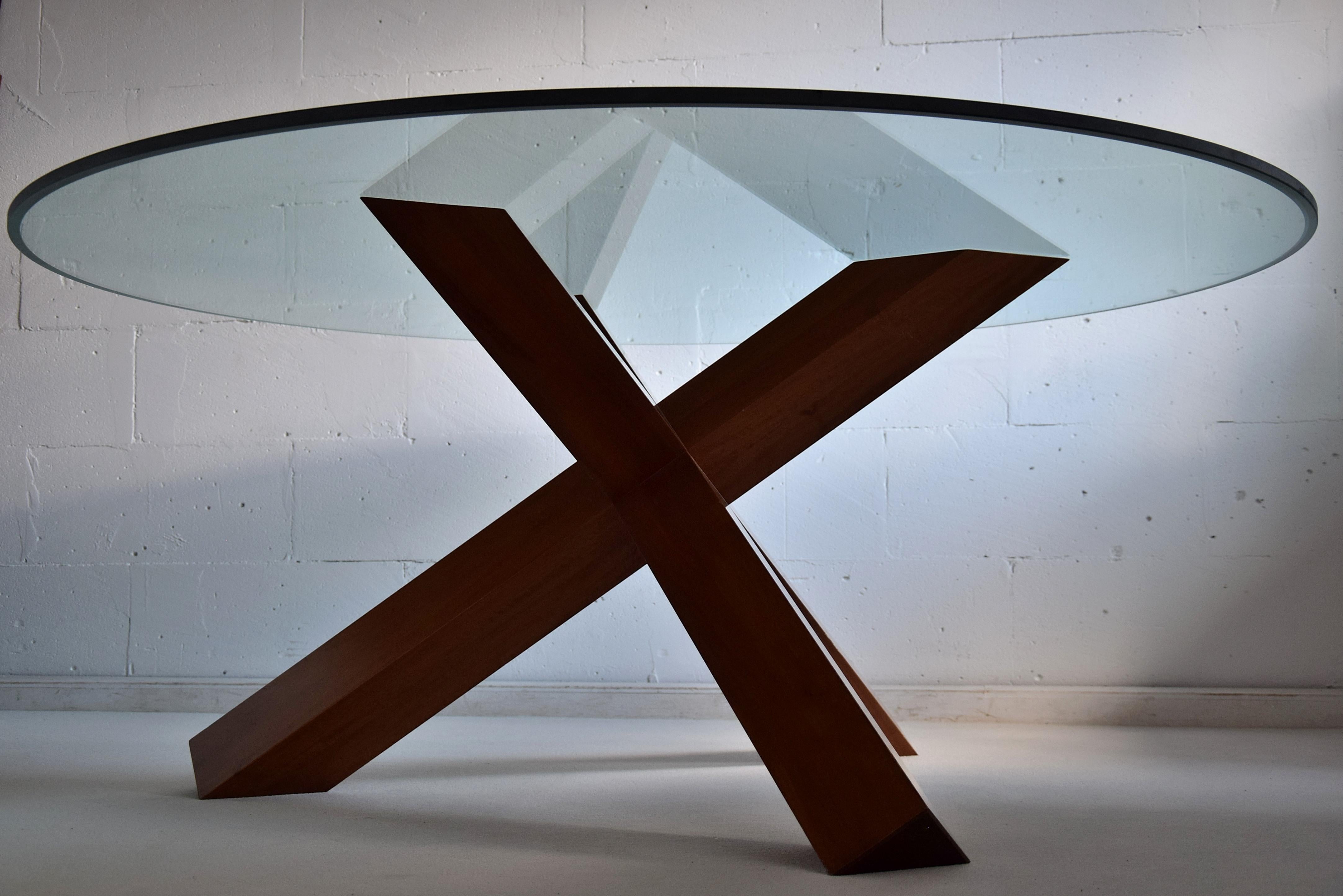 Nutwood and Glass Dining Table La Rotonda by Mario Bellini for Cassina In Good Condition For Sale In Weesp, NL