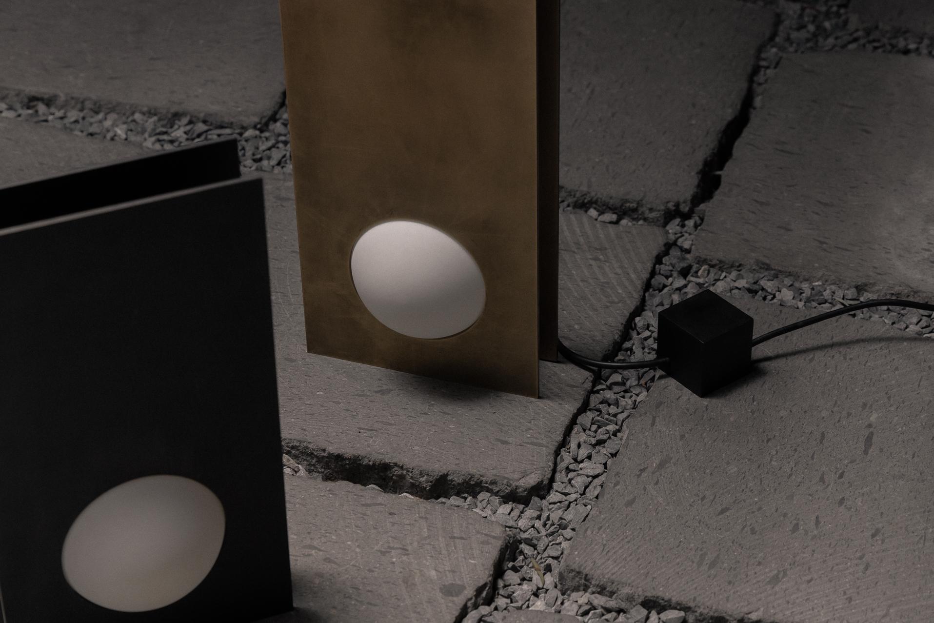 Nuum Table Lamp in Aged Brass with Opal Glass Sphere by Nuumbra For Sale 8