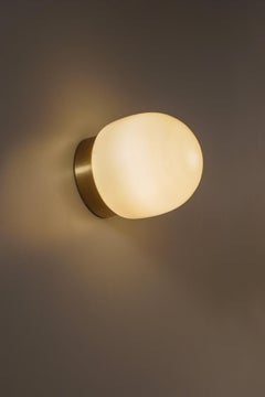 Nuvol Simple Wall Light by Contain