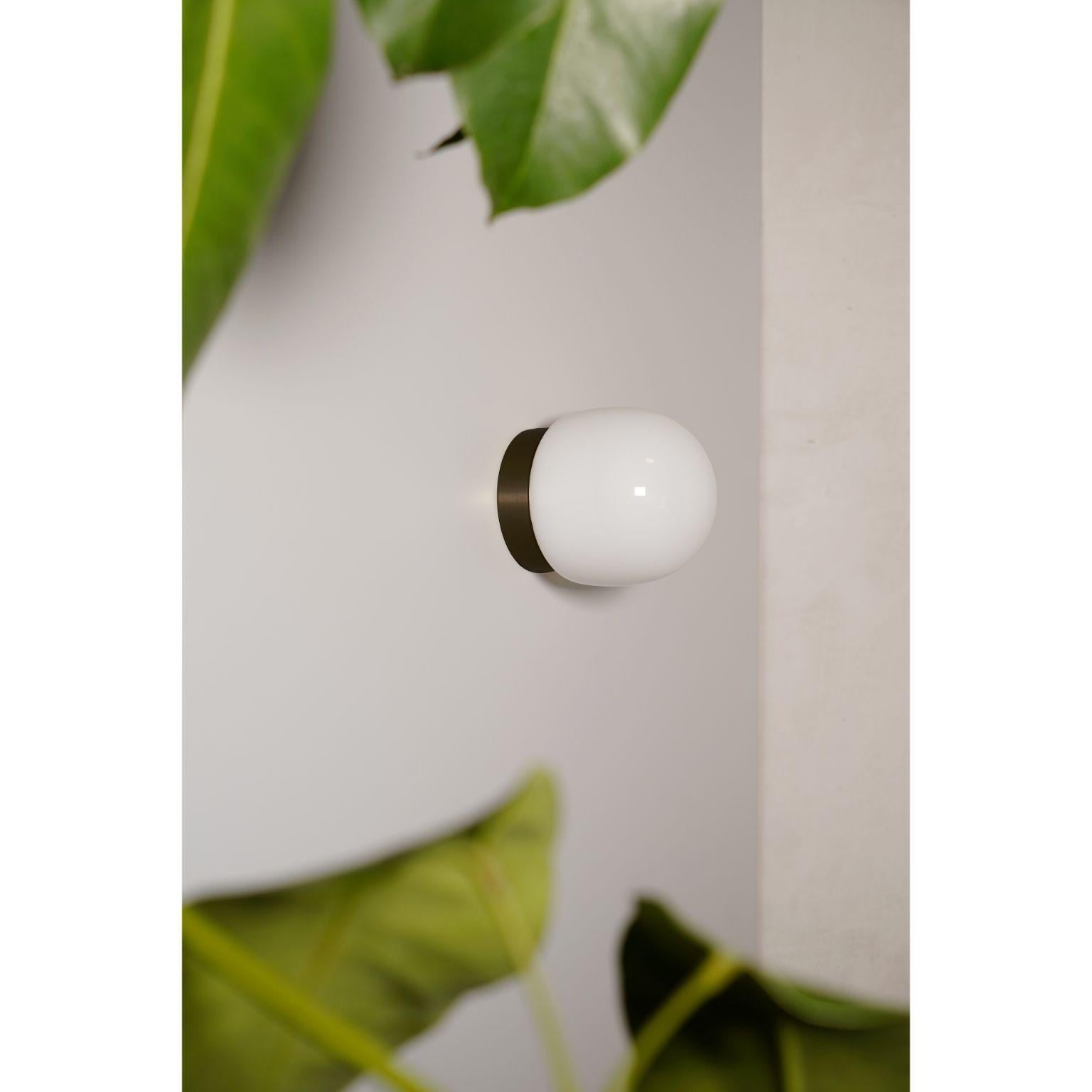 Post-Modern Nuvol Simple Wall Light by Contain