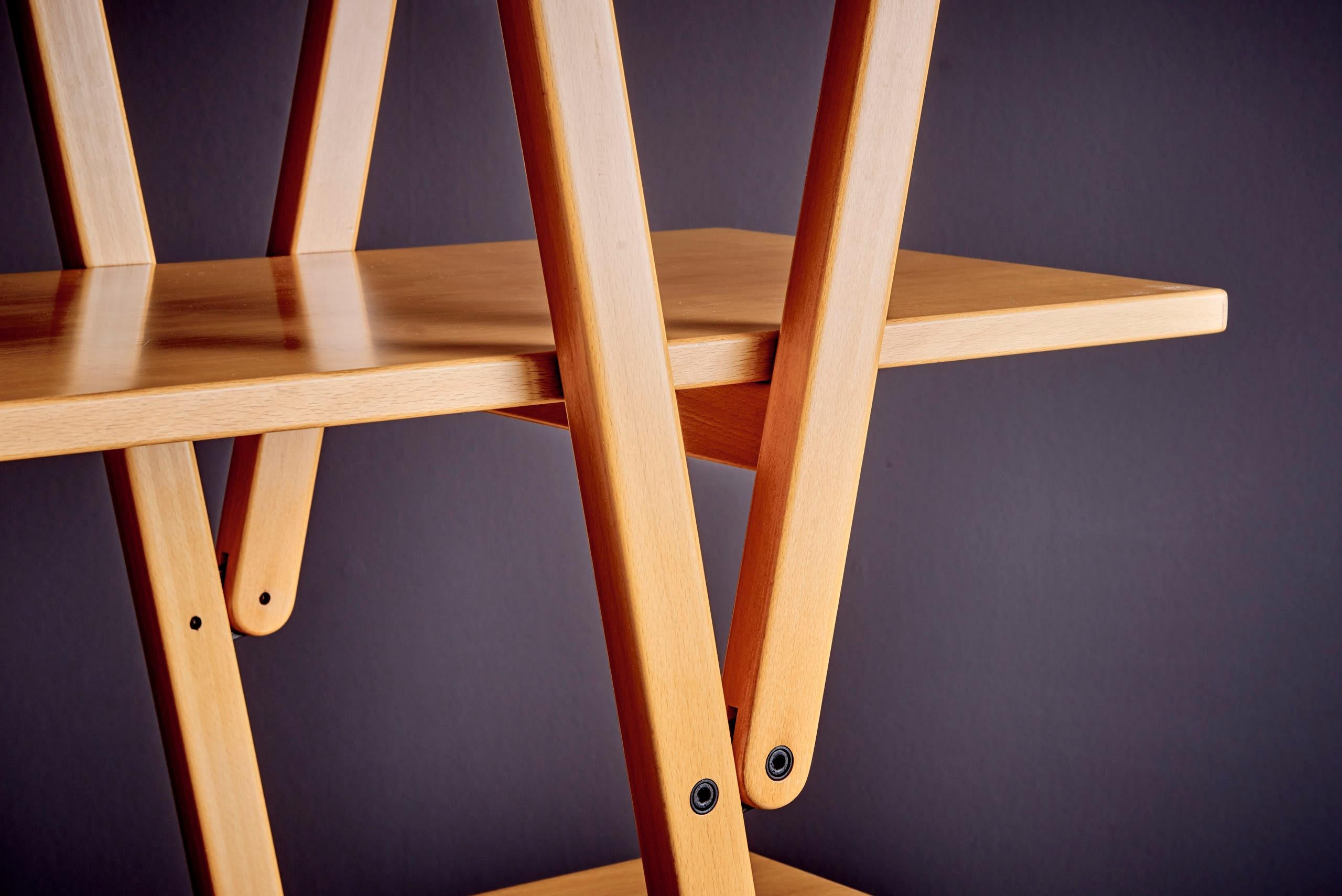 Late 20th Century Nuvola Rossa bookshelf by Vico Magistretti for Cassina For Sale