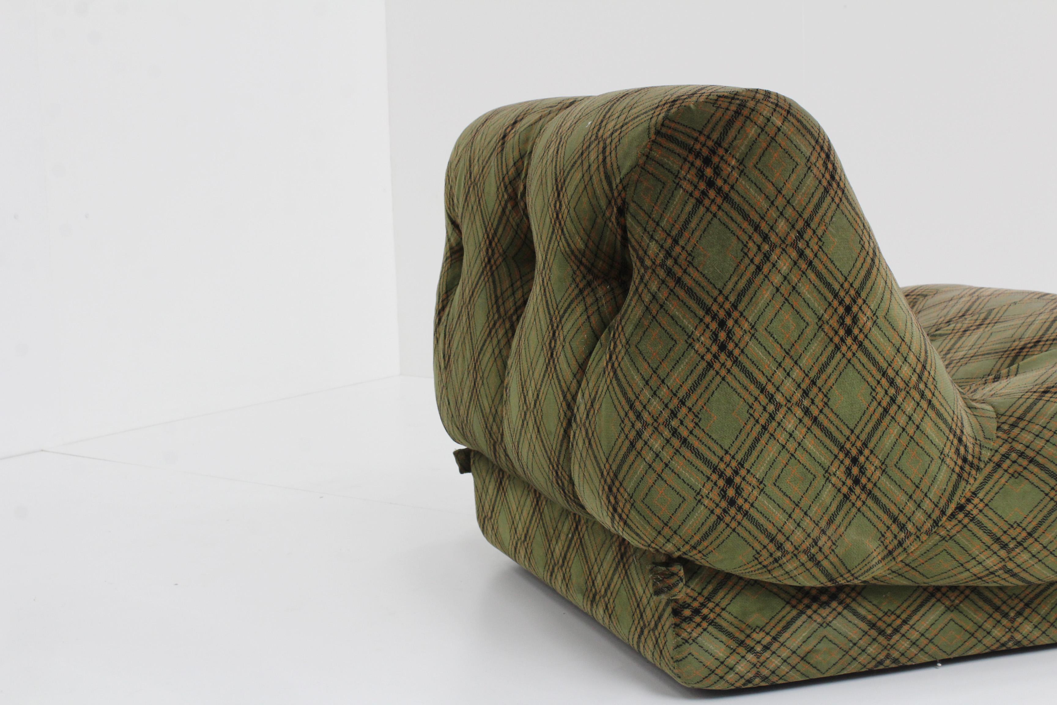 Nuvolone Lounge Chair by Rino Maturi for Mimo Padova 1970s 3