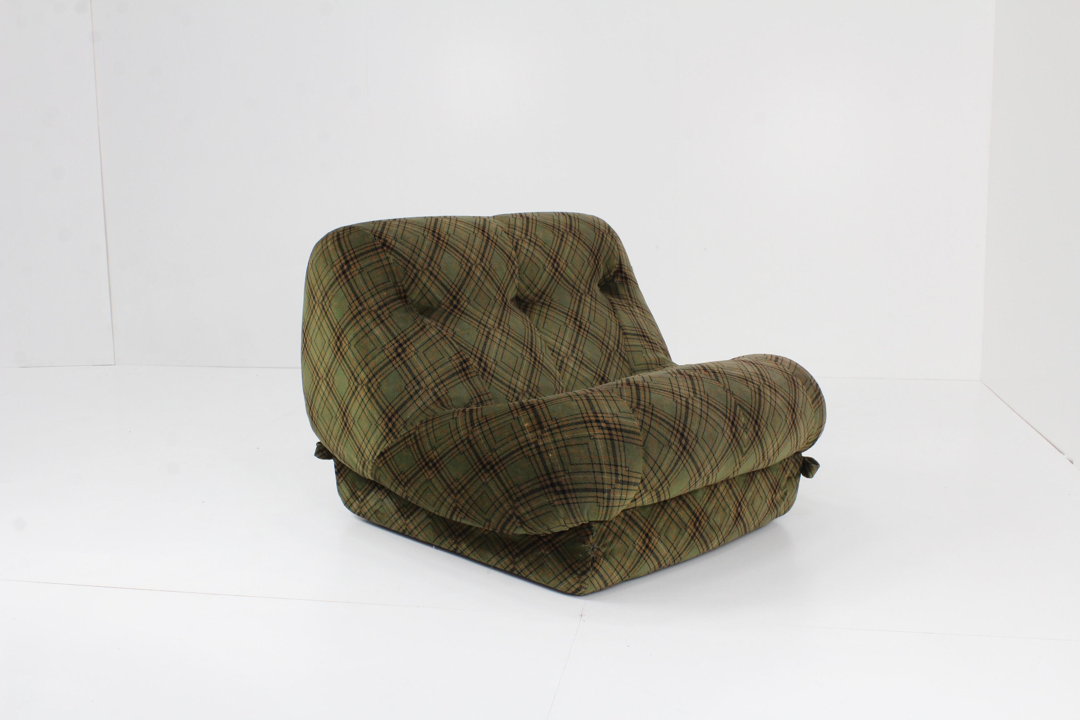 Nuvolone Lounge Chair by Rino Maturi for Mimo Padova 1970s 5
