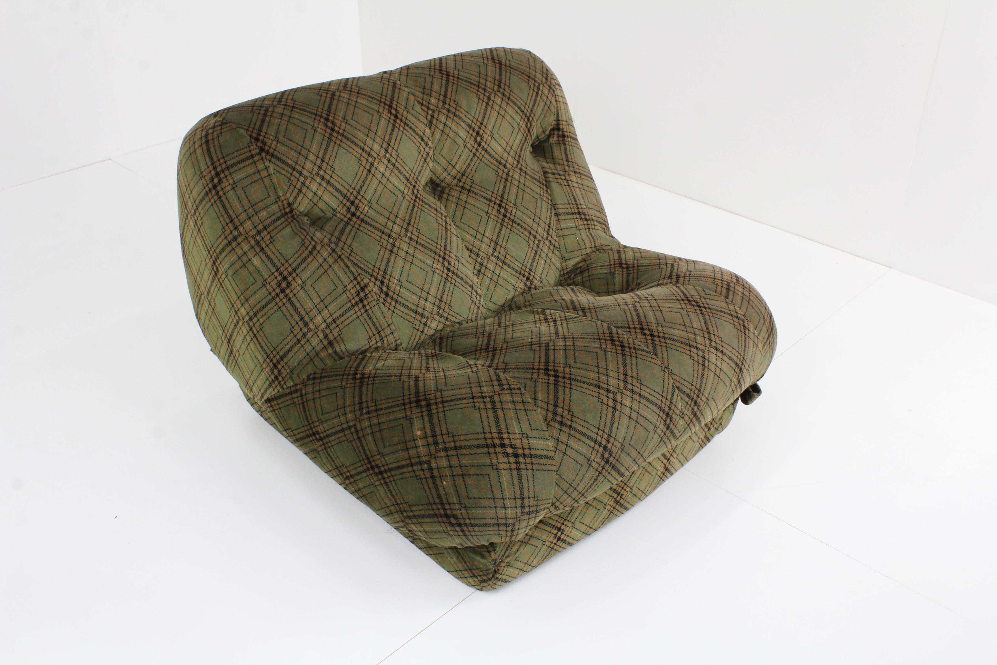 Italian Nuvolone Lounge Chair by Rino Maturi for Mimo Padova 1970s
