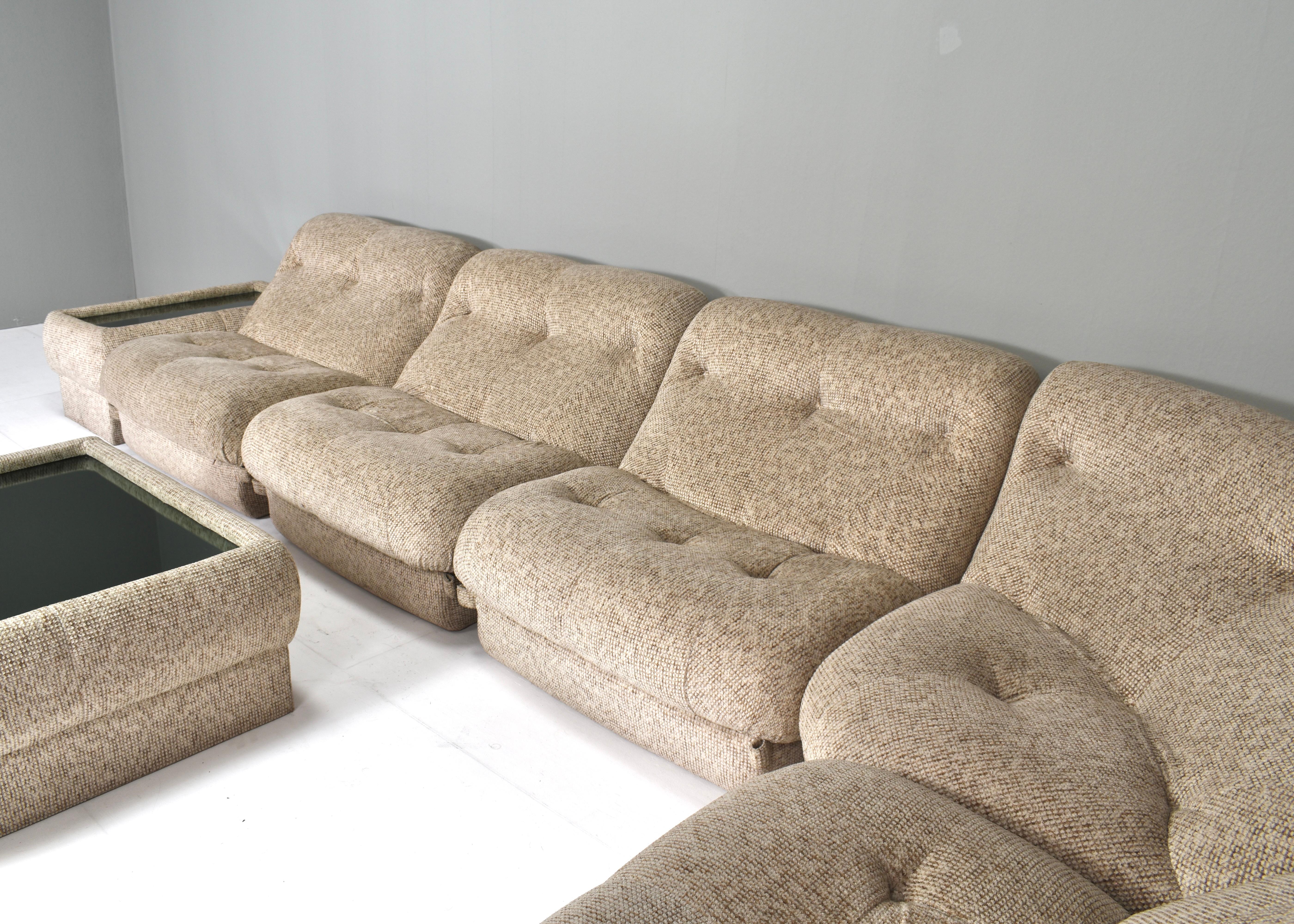 Late 20th Century Nuvolone sofa by Rino Maturi for Mimi Padova – Italy, circa 1970 For Sale