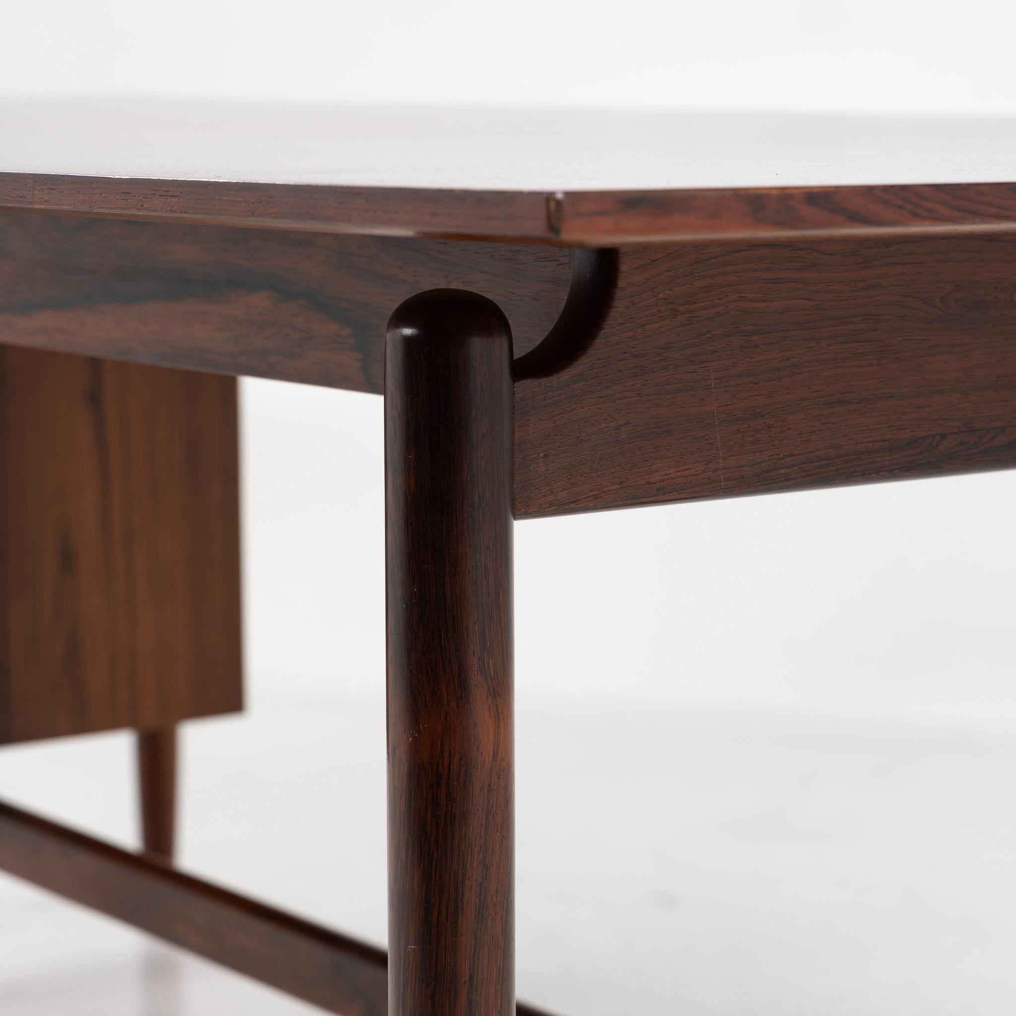 Danish Rare desk in rosewood (model NV-50) by Finn Juhl
