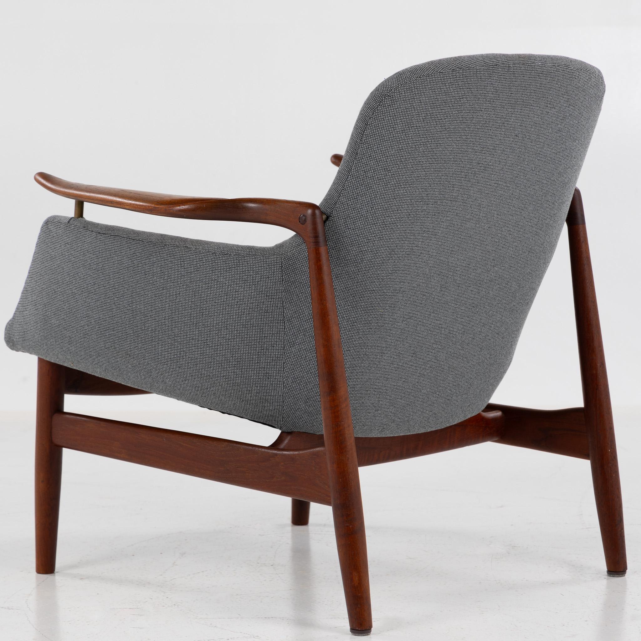 Mid-Century Modern NV 53 Easy chair in solid teak by Finn Juhl, 1953