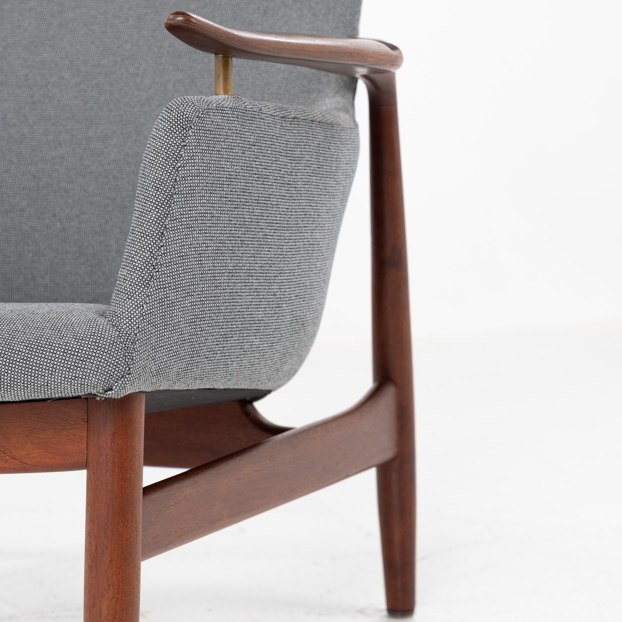20th Century NV 53 Easy chair in solid teak by Finn Juhl, 1953