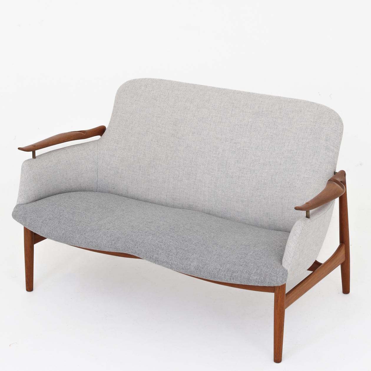 Nv 53 Sofa von Finn Juhl im Angebot 1