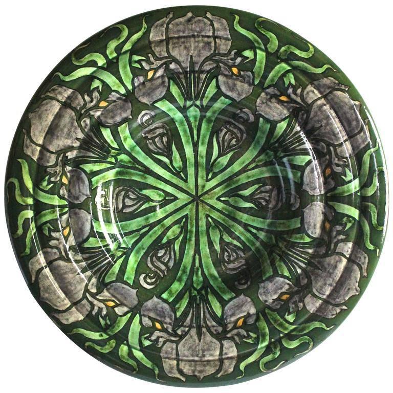 N.v. Haagsche Plateelfabriek Rozenburg Art Nouveau Charger, 1896