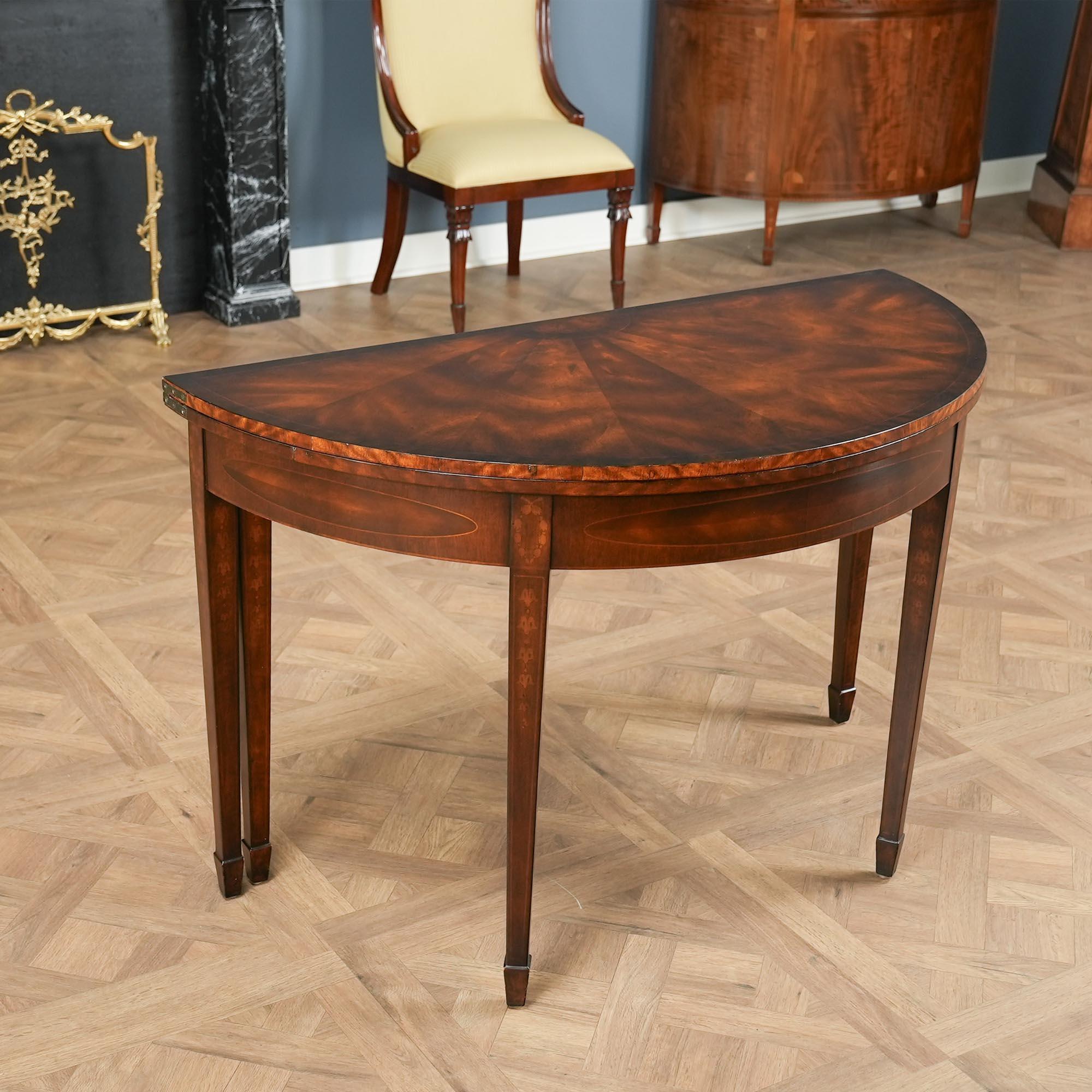 NVIN0501 Mesa de juego vintage de caoba con incrustaciones Norteamericano en venta