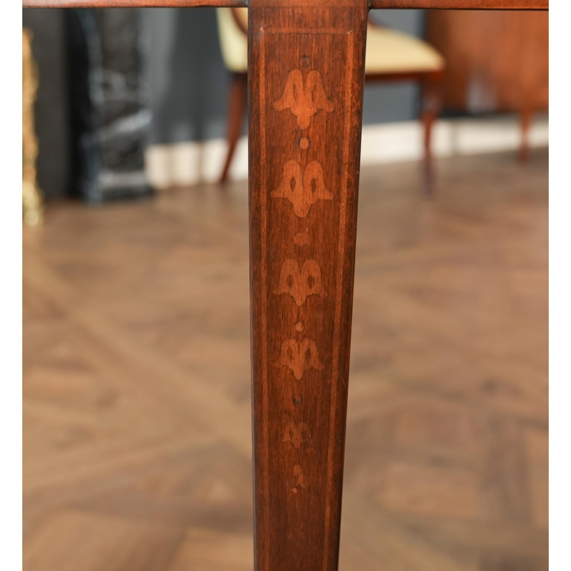 NVIN0501 Mesa de juego vintage de caoba con incrustaciones Caoba en venta