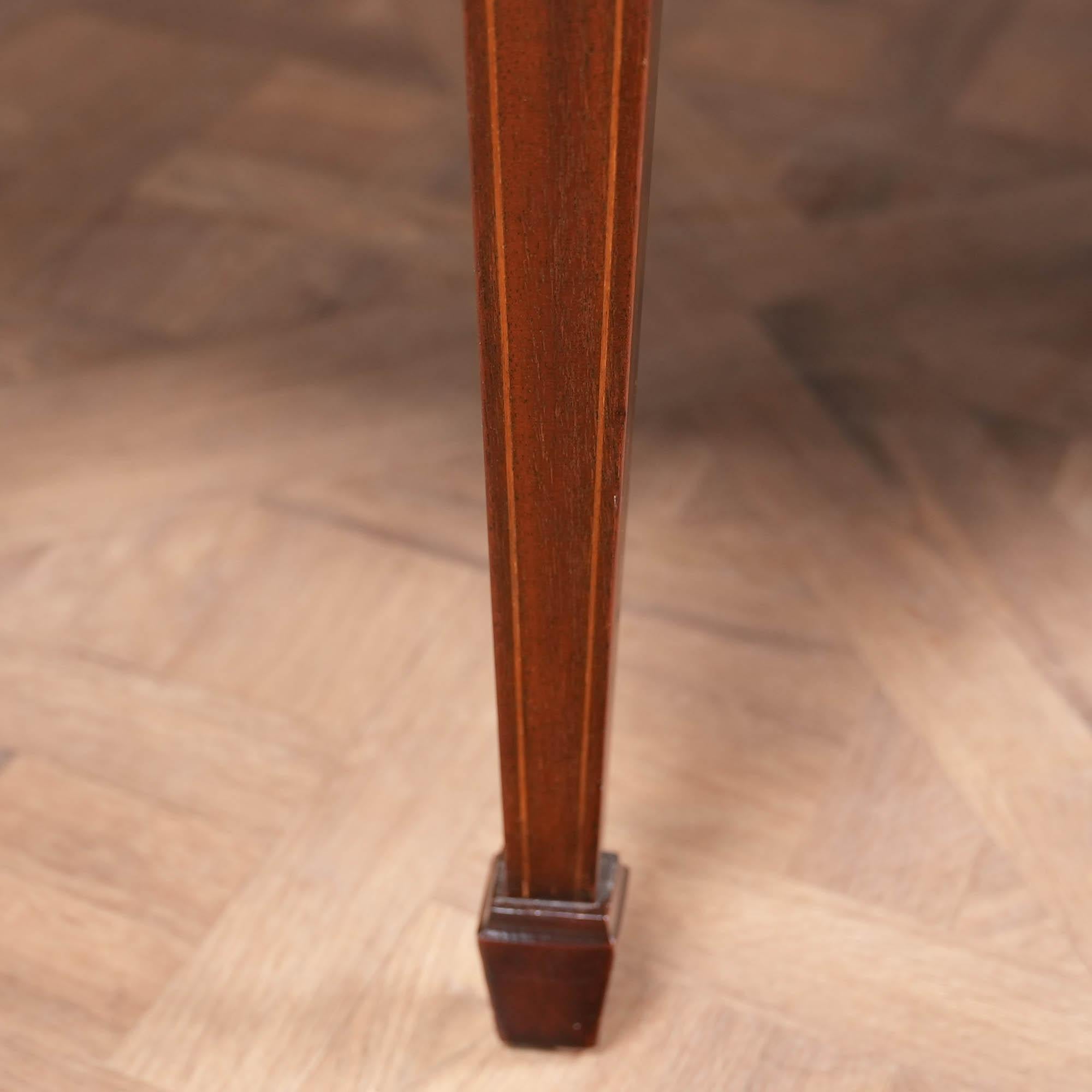 Fin du 20e siècle NVIN0507 Buffet vintage Demi Lune Baker en acajou en vente