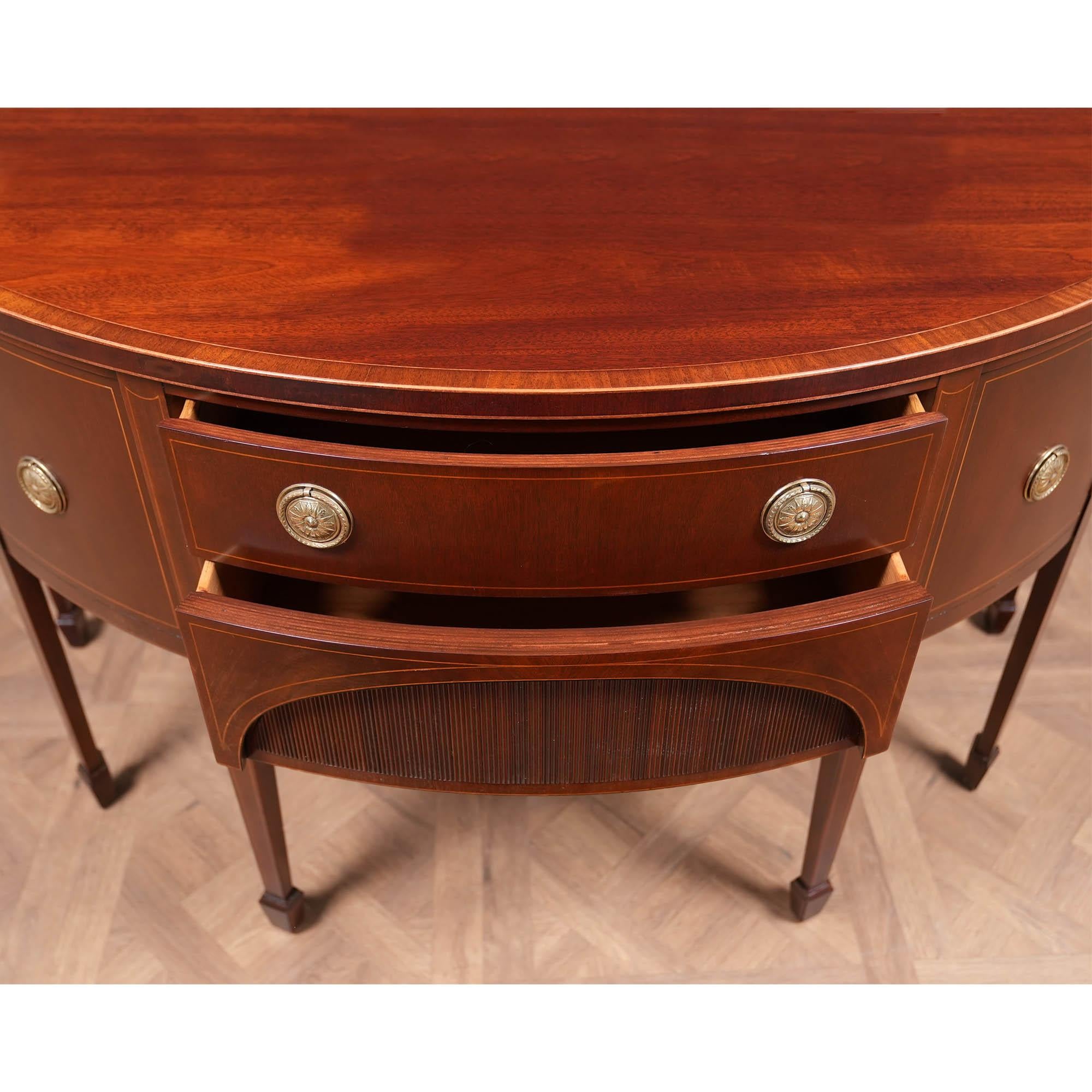 NVIN0507 Buffet vintage Demi Lune Baker en acajou en vente 1