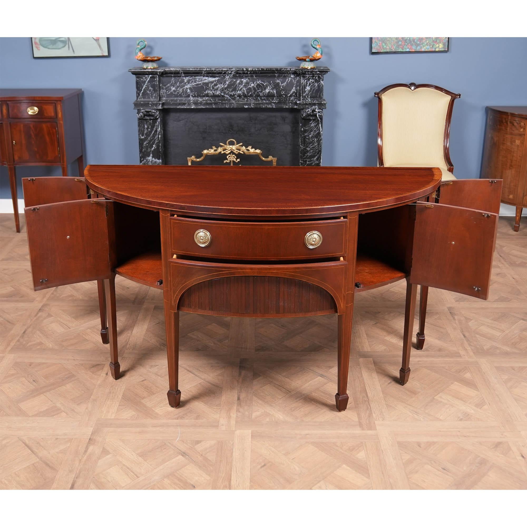 NVIN0507 Buffet vintage Demi Lune Baker en acajou en vente 2