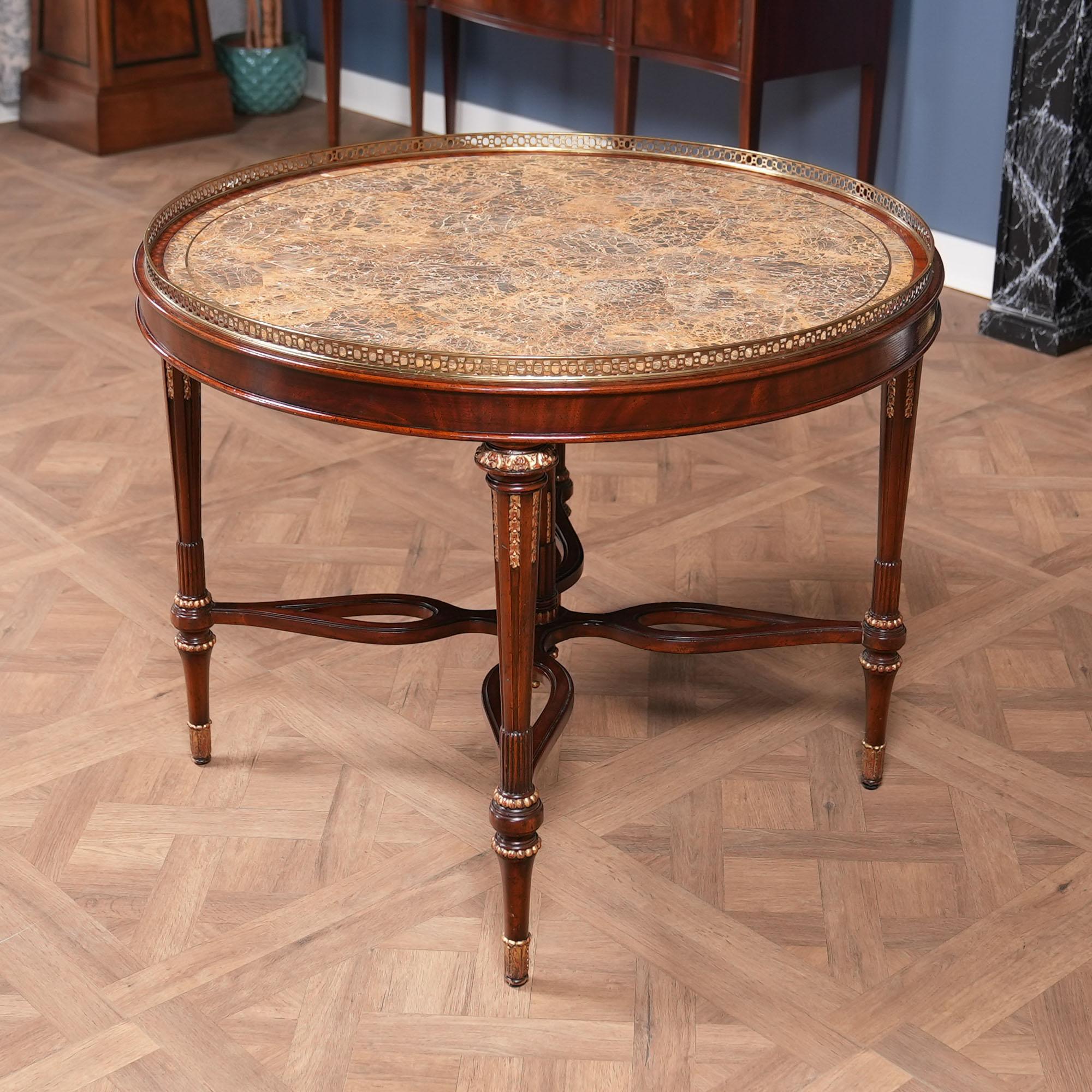 NVIN0526 Vintage Marble Top Center Table In Good Condition For Sale In Annville, PA