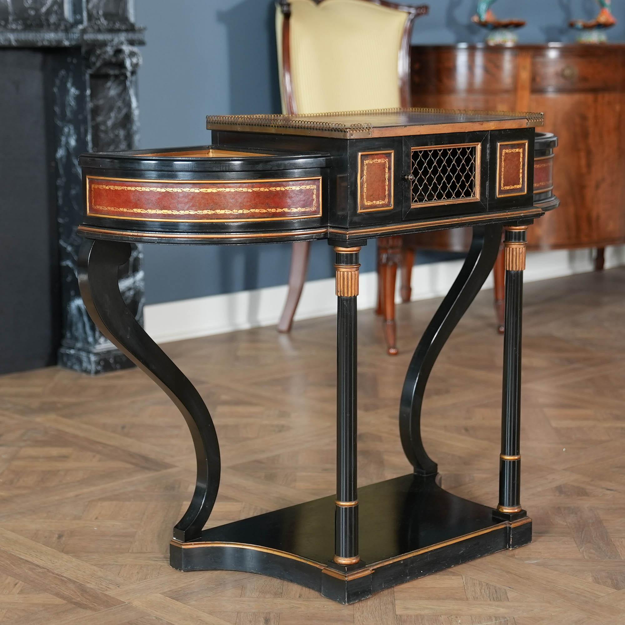 North American NVIN0533 Console and Planter Combination For Sale