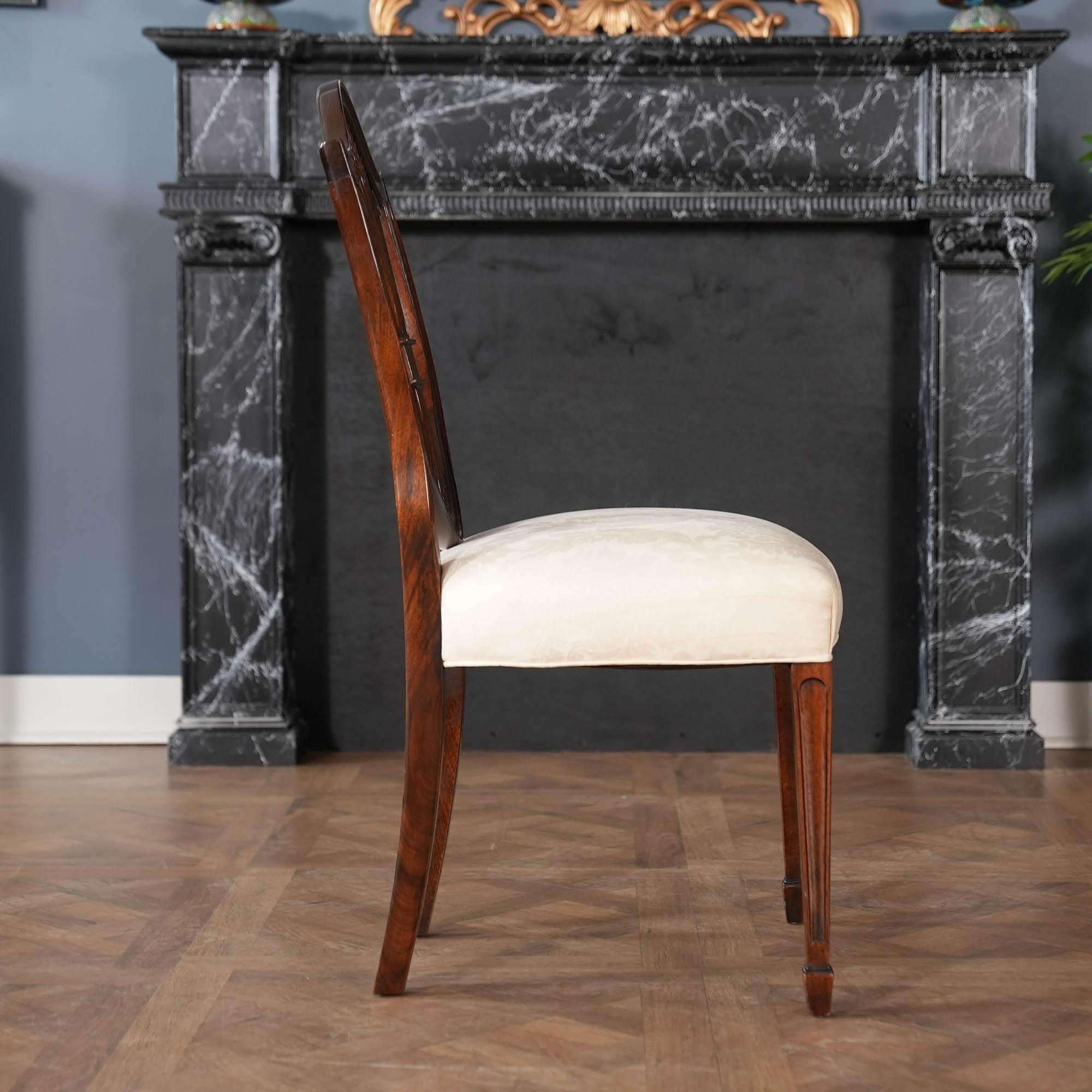 NVIN0536 Vintage Stickley Set of 8 Shieldback Chairs For Sale 1