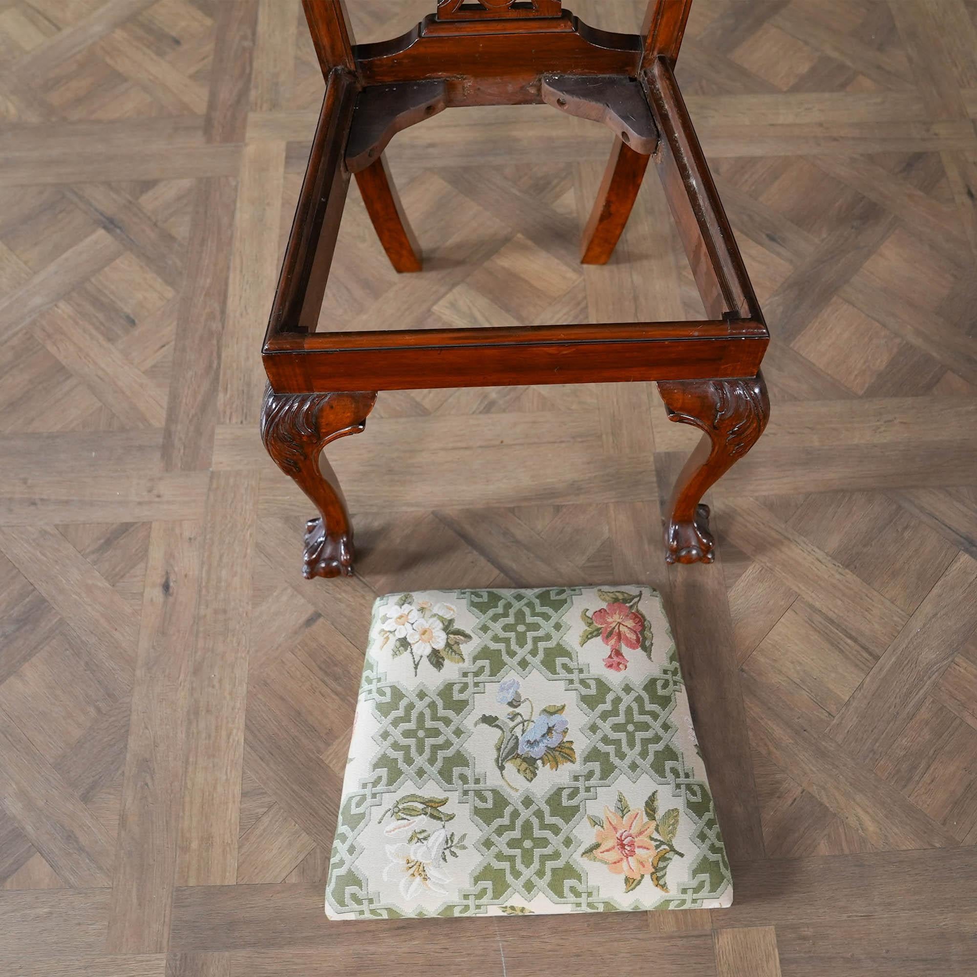 NVIN0541 Set of 10 Vintage Irish Chippendale Dining Chairs For Sale 9