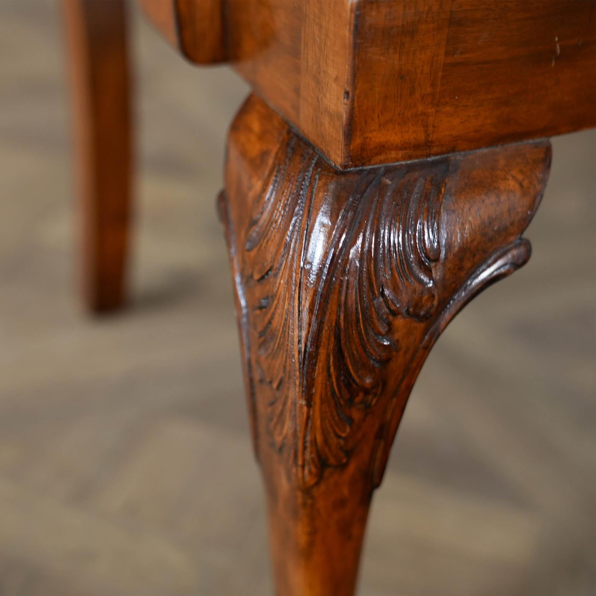Hand-Carved NVIN0541 Set of 10 Vintage Irish Chippendale Dining Chairs For Sale