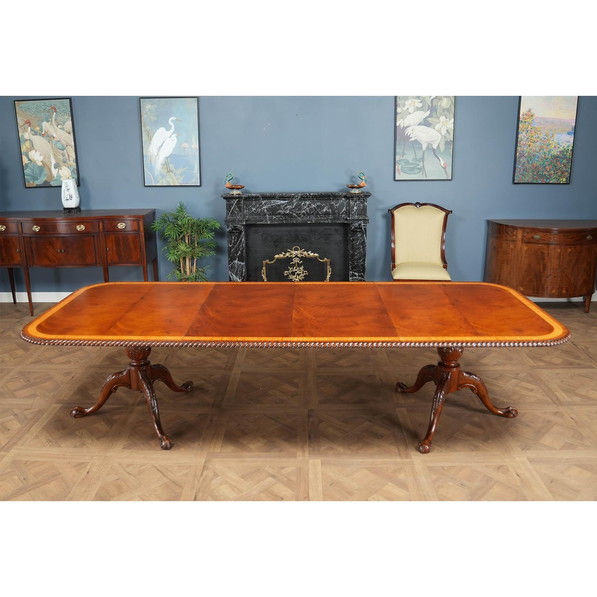 NVIN0557 Vintage Furniture South Mahogany Dining Table For Sale 7