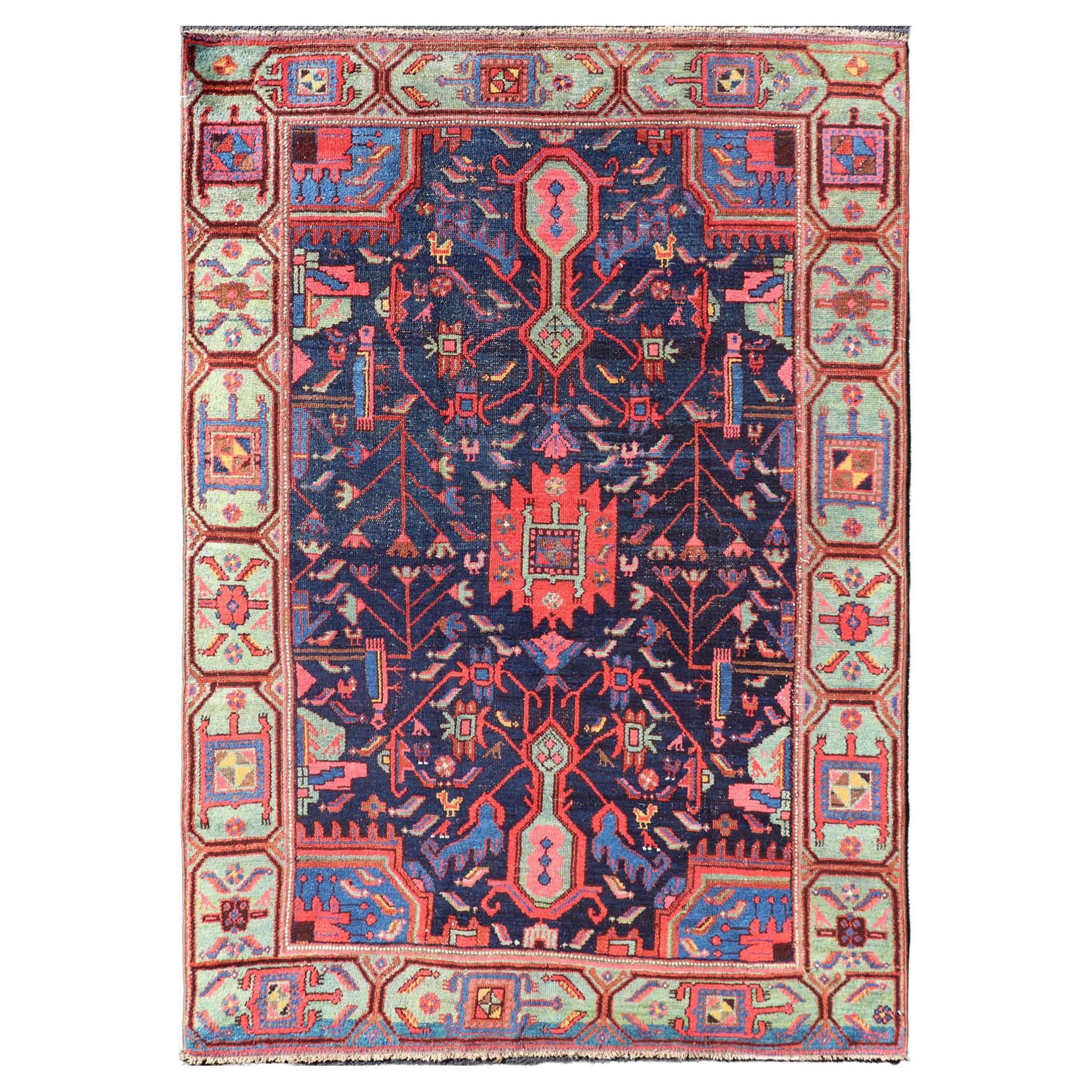 N.W. Persischer Teppich mit geometrischen Blumen in Rot, Elfenbein, Creme, Blau und Grün