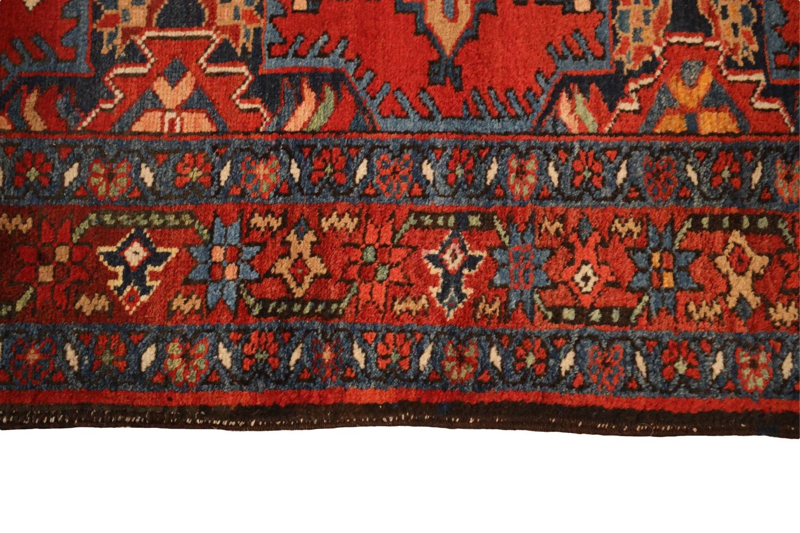 20th Century N.W. Persian Semi-Antique rug, Red Beige Sea-Green - 3'2