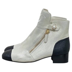 NWB Chanel Rare Cream, Black Gold PearlAnkle Boots Sz.40