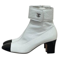 NWOB Chanel 2020 White Patent CC Ankle Boots, Size 41