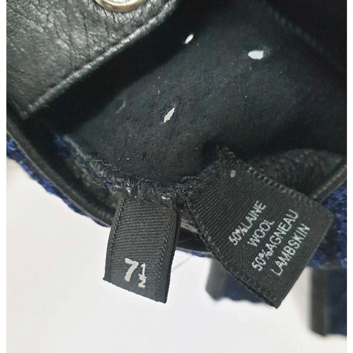 NWOB Guanti in pelle Chanel in tweed blu, misura 7,5 in vendita 1