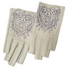 NWOB Chanel Lambskin Fingerless Gloves - Size 7
