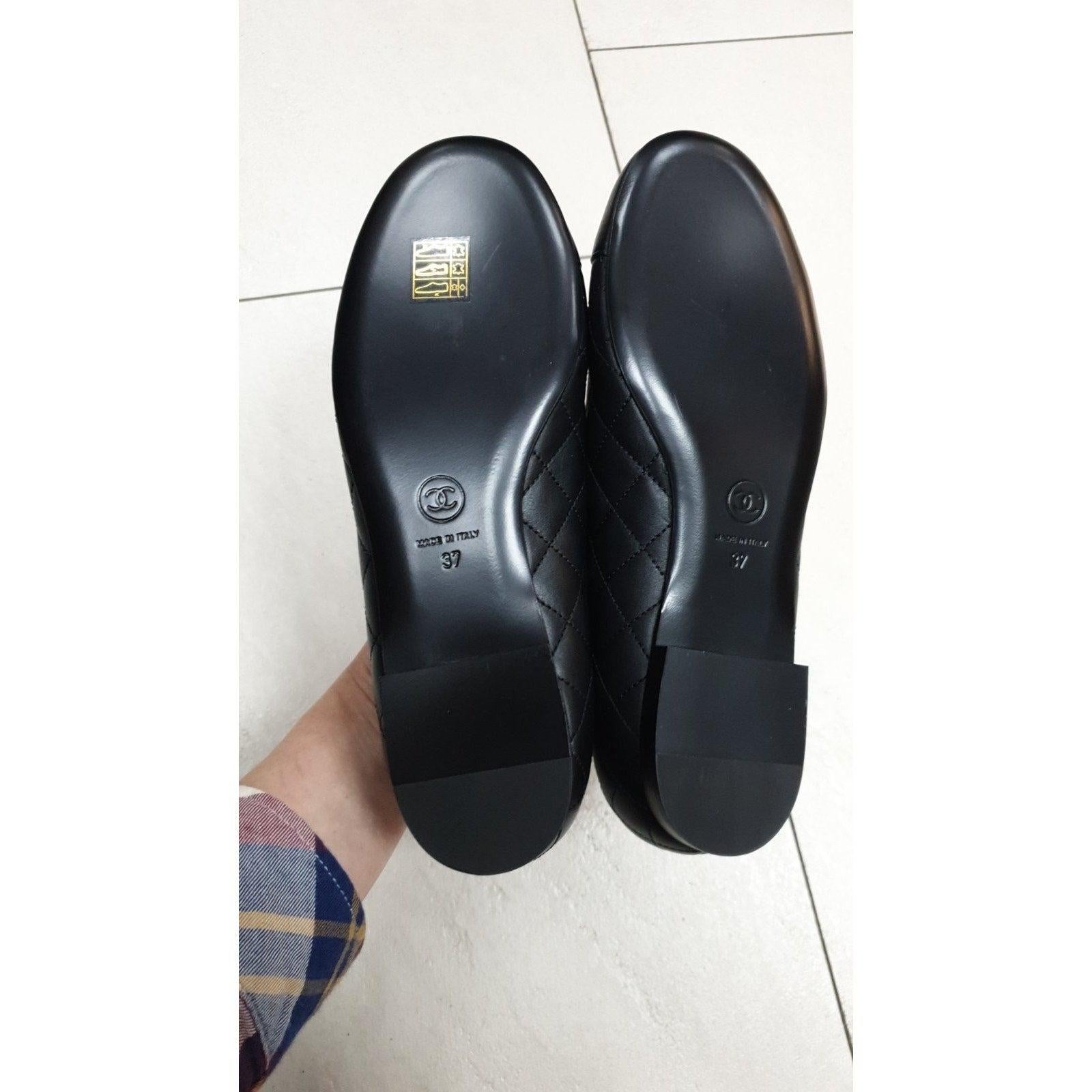 NWOB Chanel Leder Ballett Flats Sz.37 im Zustand „Neu“ im Angebot in Krakow, PL