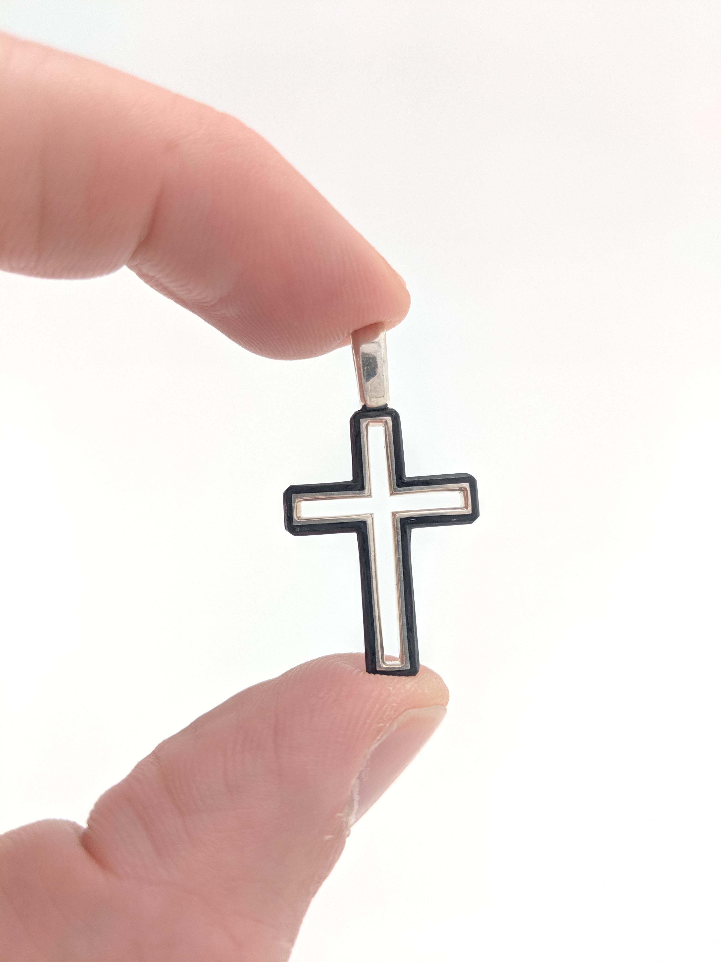 Contemporary Nwot David Yurman Forged Carbon Cross Pendant For Sale