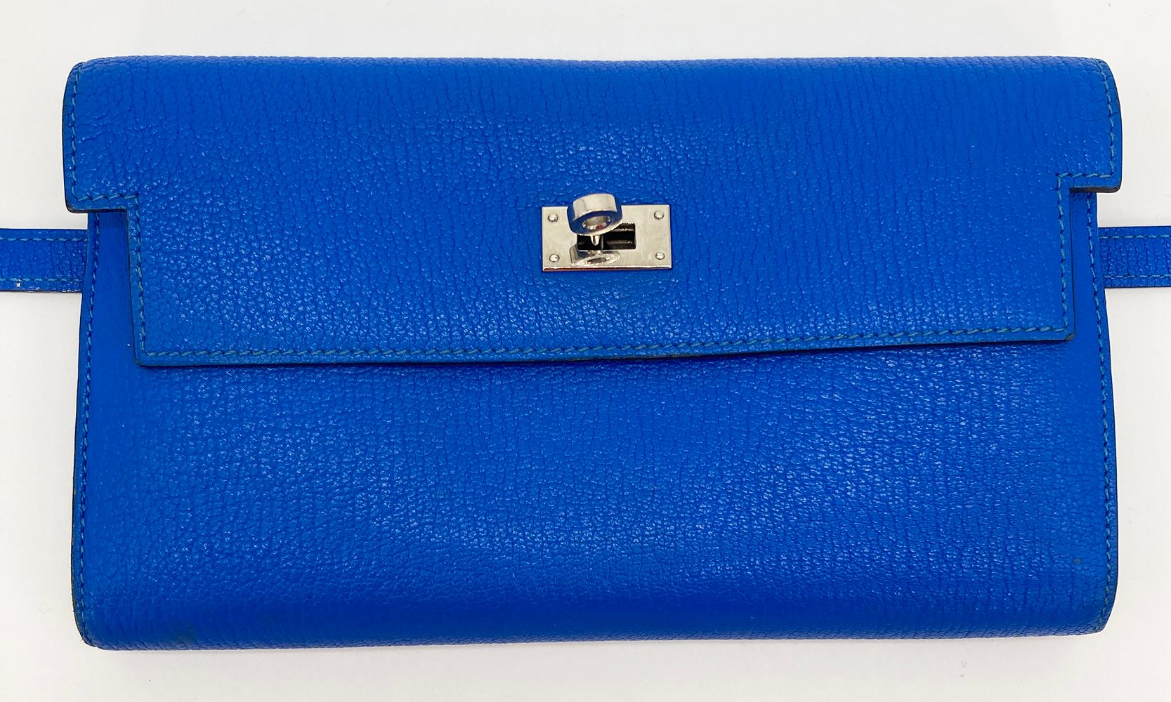 NWOT Hermes Kelly Classic Wallet Mysore Bleu Electrique  In Excellent Condition For Sale In Philadelphia, PA